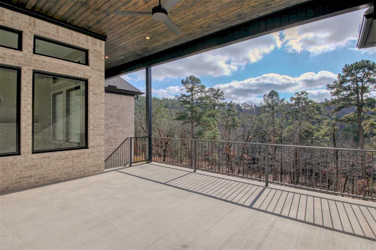 CHENAL VALLEY "FALSTONE COURT" - Residential