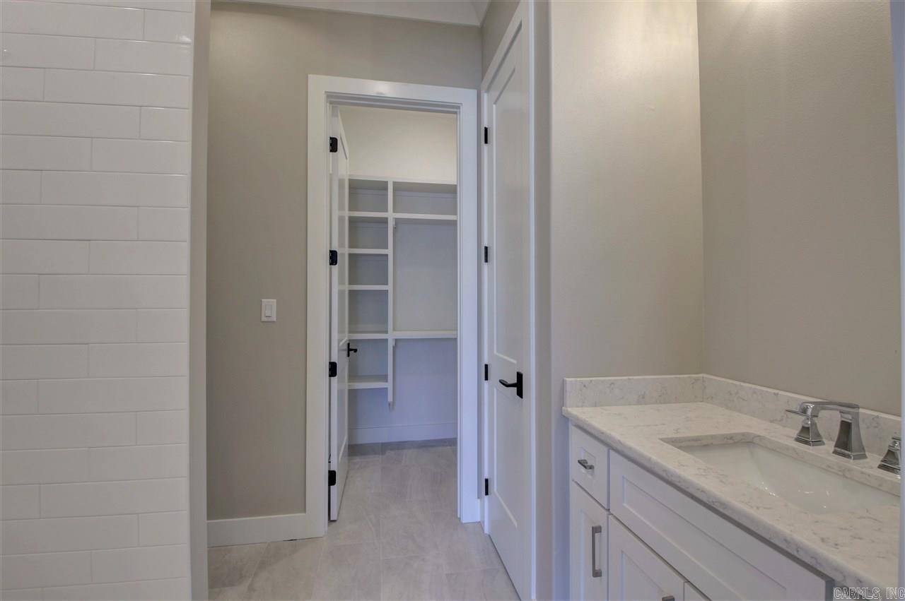 CHENAL VALLEY "FALSTONE COURT" - Residential