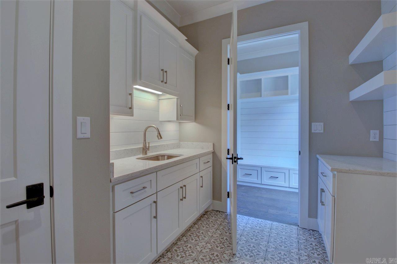 CHENAL VALLEY "FALSTONE COURT" - Residential