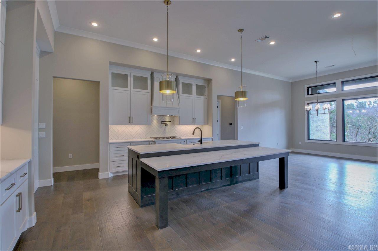 CHENAL VALLEY "FALSTONE COURT" - Residential