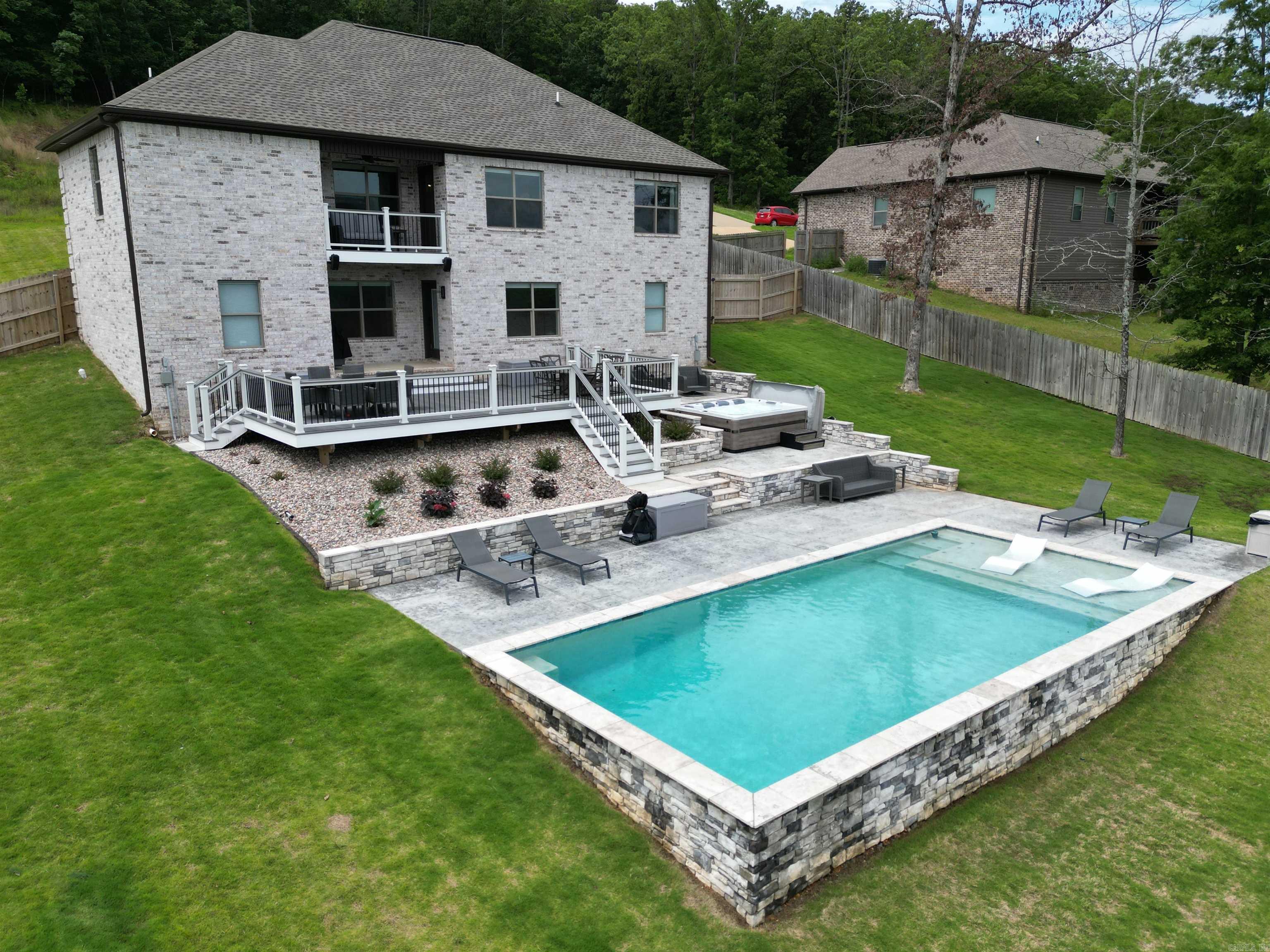 RIVERWOODS ESTATES PHASE TWO - Residential