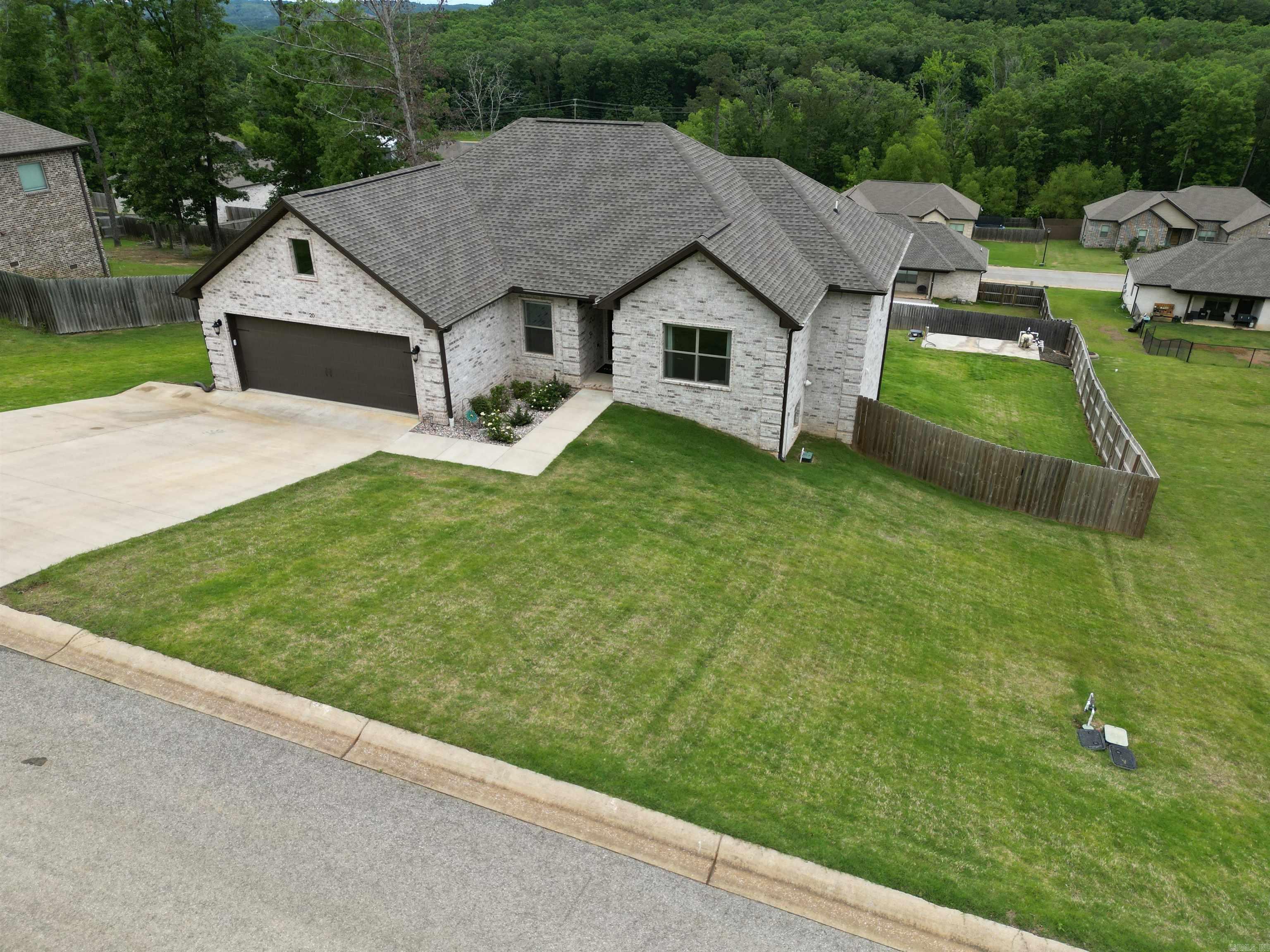 RIVERWOODS ESTATES PHASE TWO - Residential