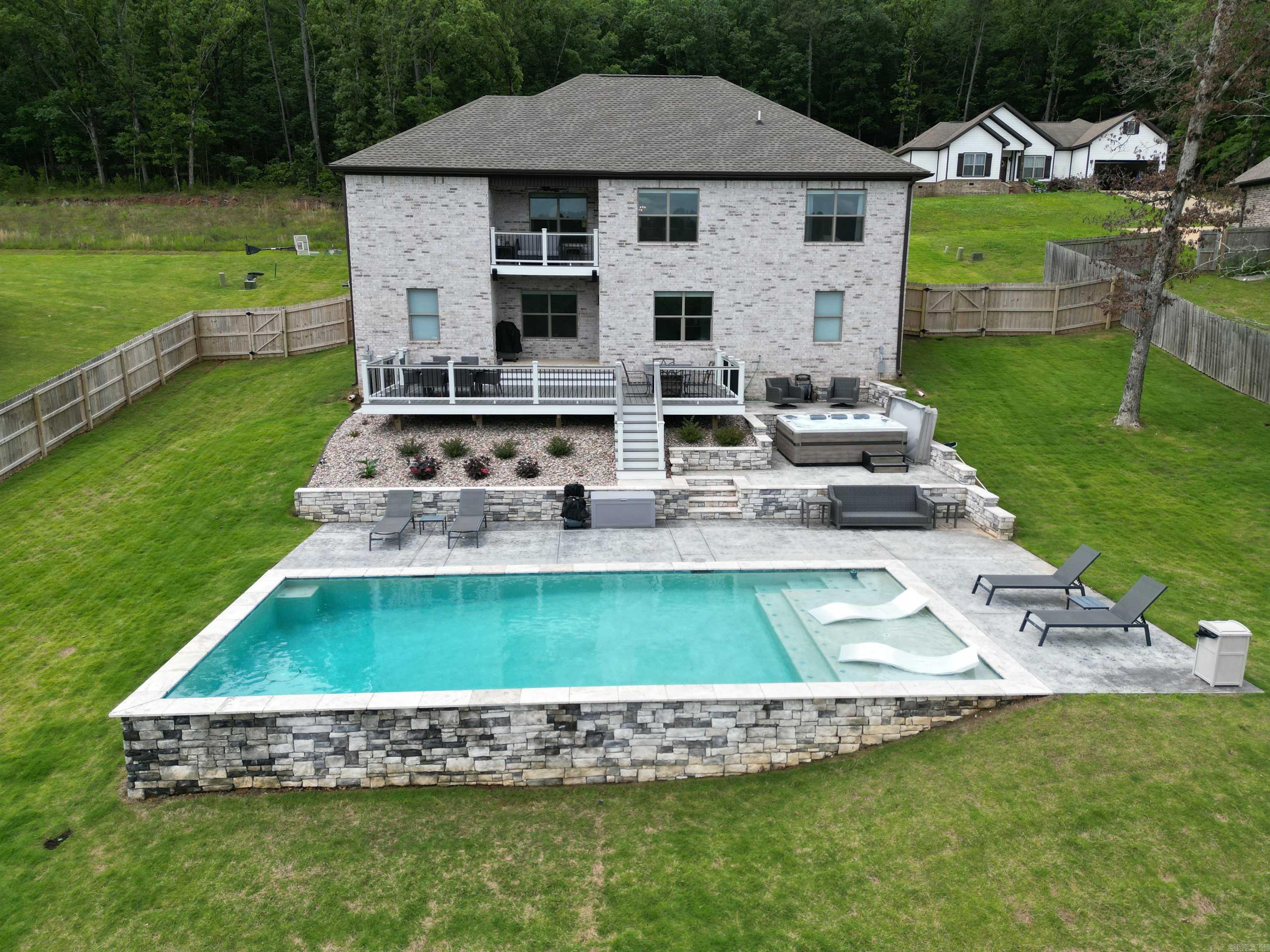 RIVERWOODS ESTATES PHASE TWO - Residential