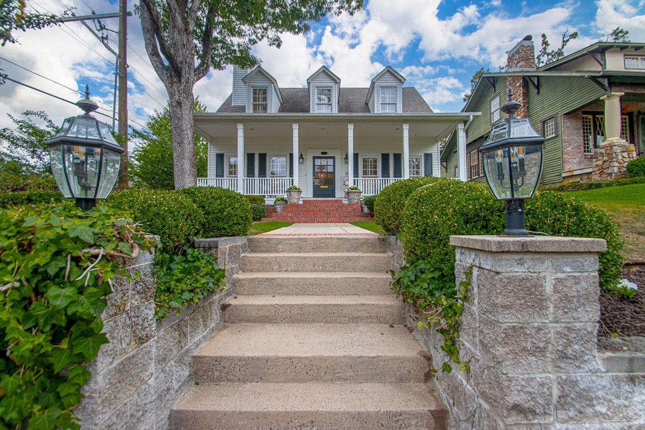 COUNTRY CLUB HGTS - Residential