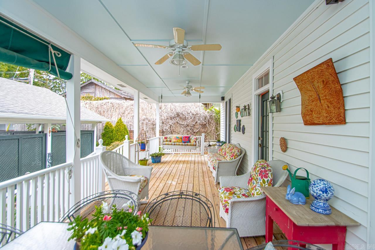 COUNTRY CLUB HGTS - Residential