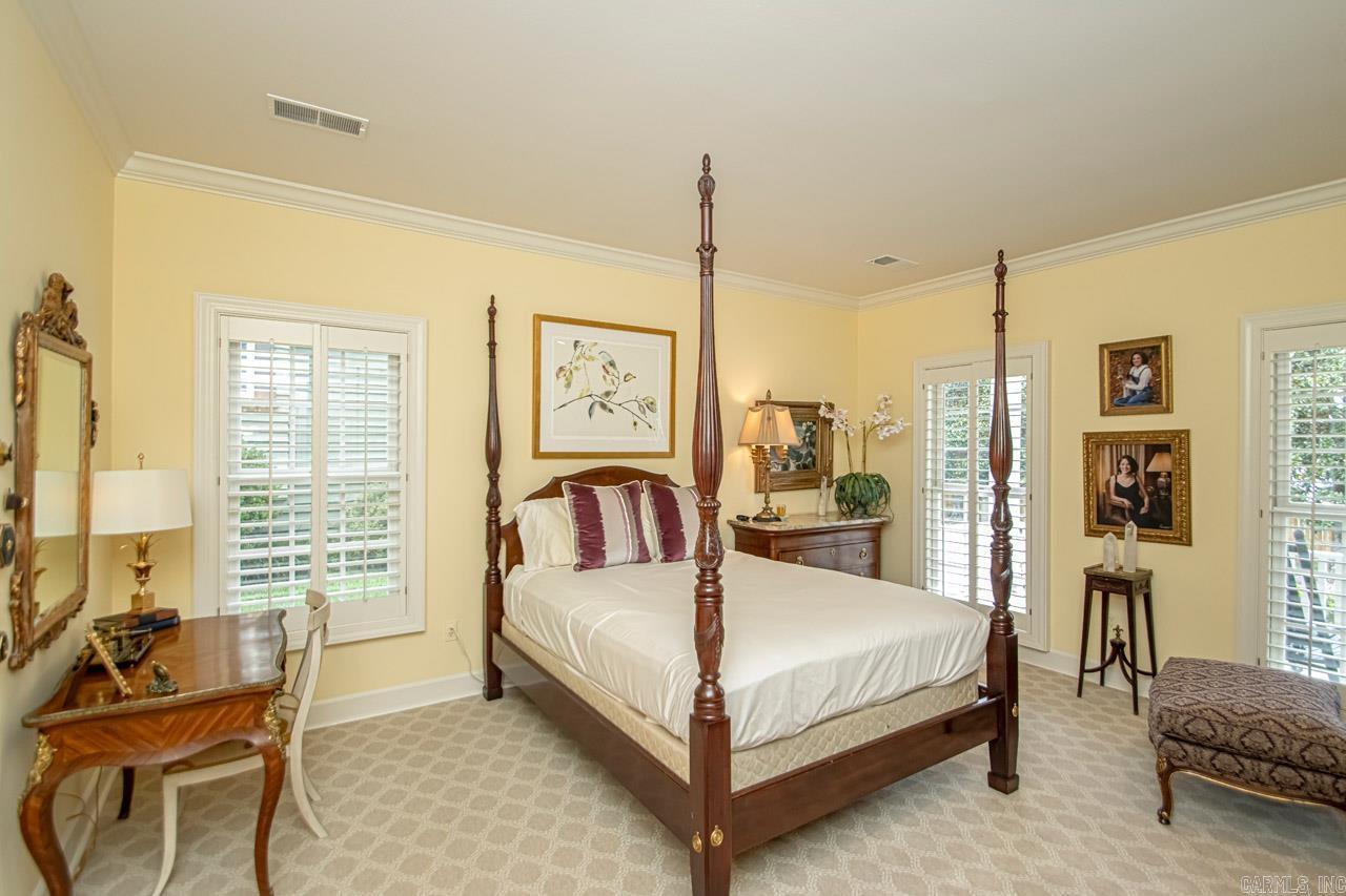 COUNTRY CLUB HGTS - Residential