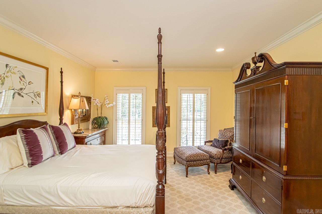 COUNTRY CLUB HGTS - Residential