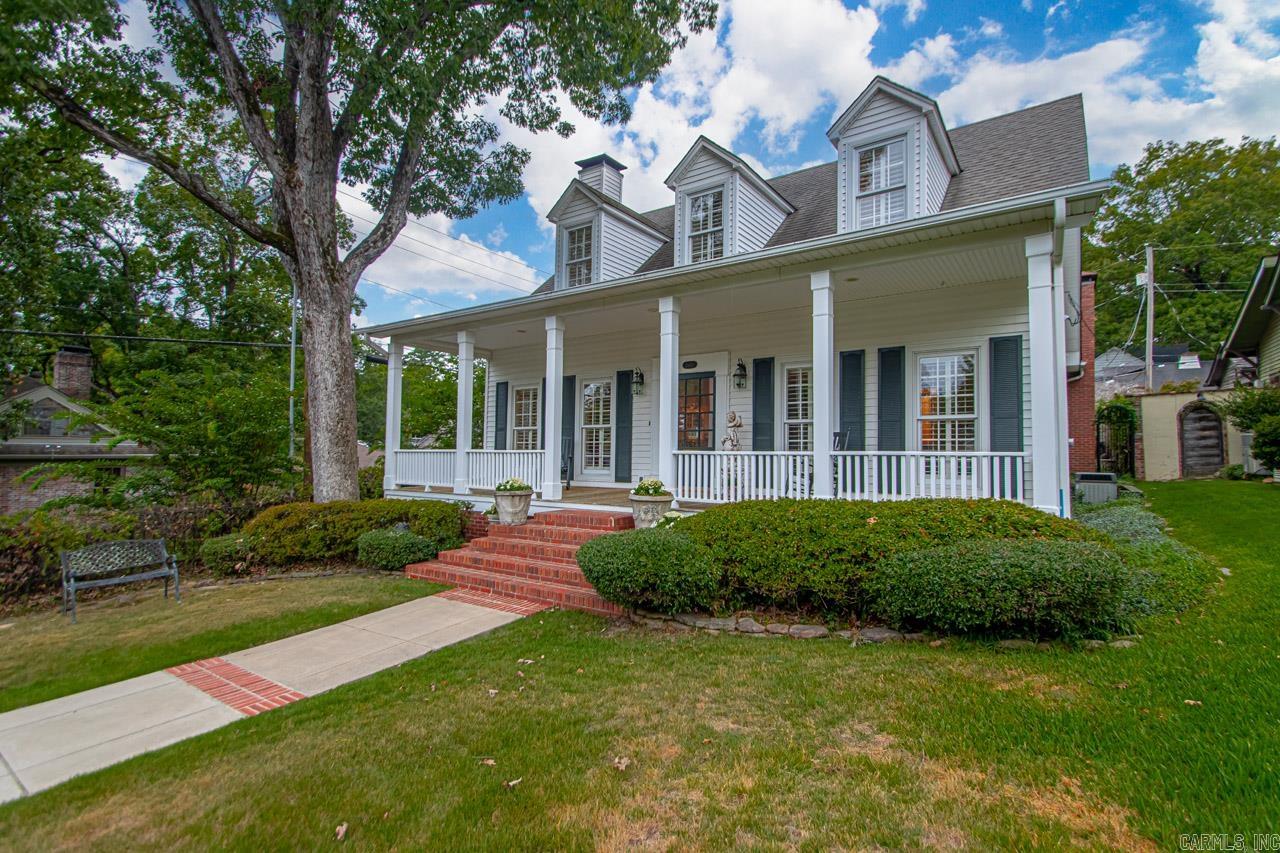 COUNTRY CLUB HGTS - Residential