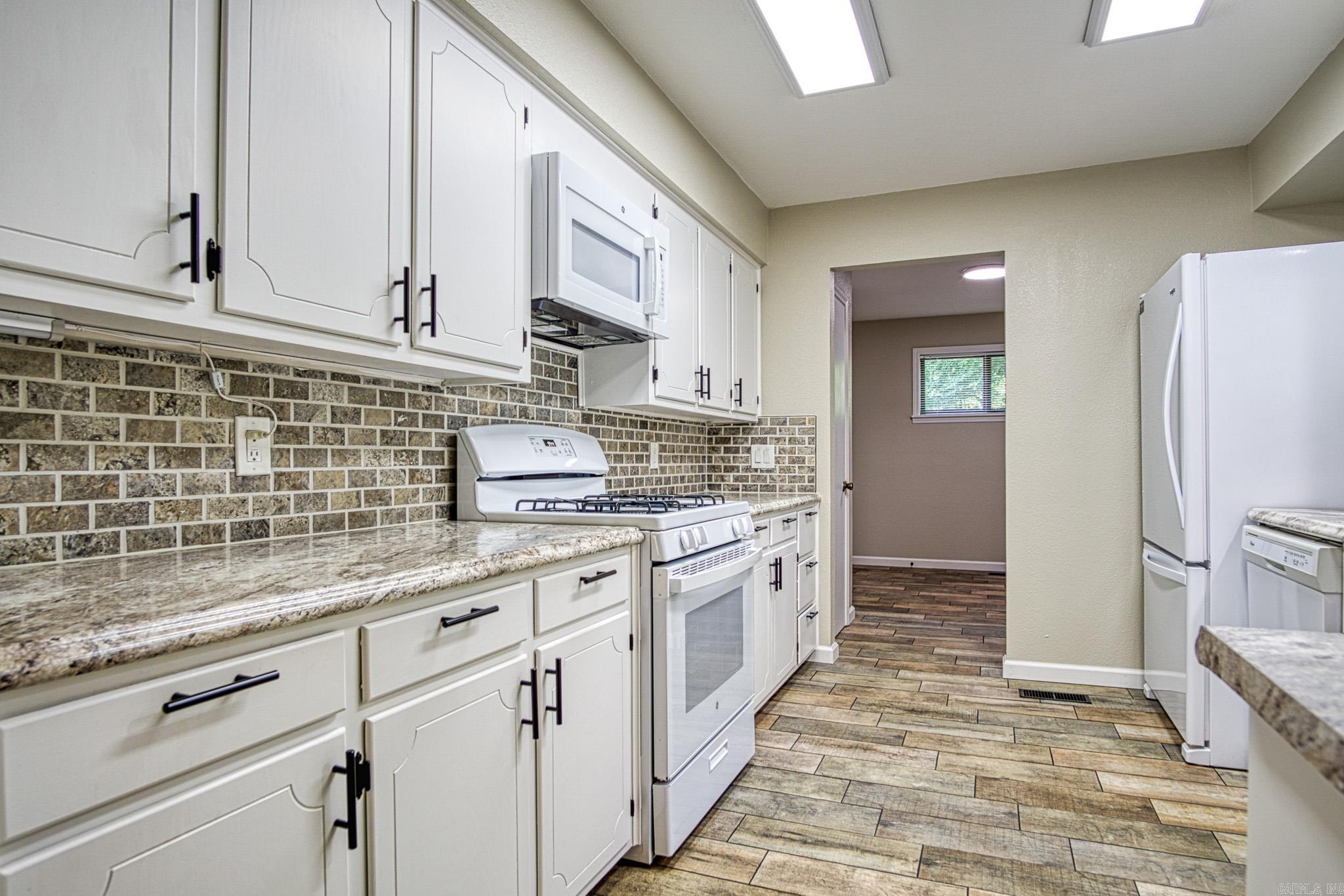 PYRENEES - Residential