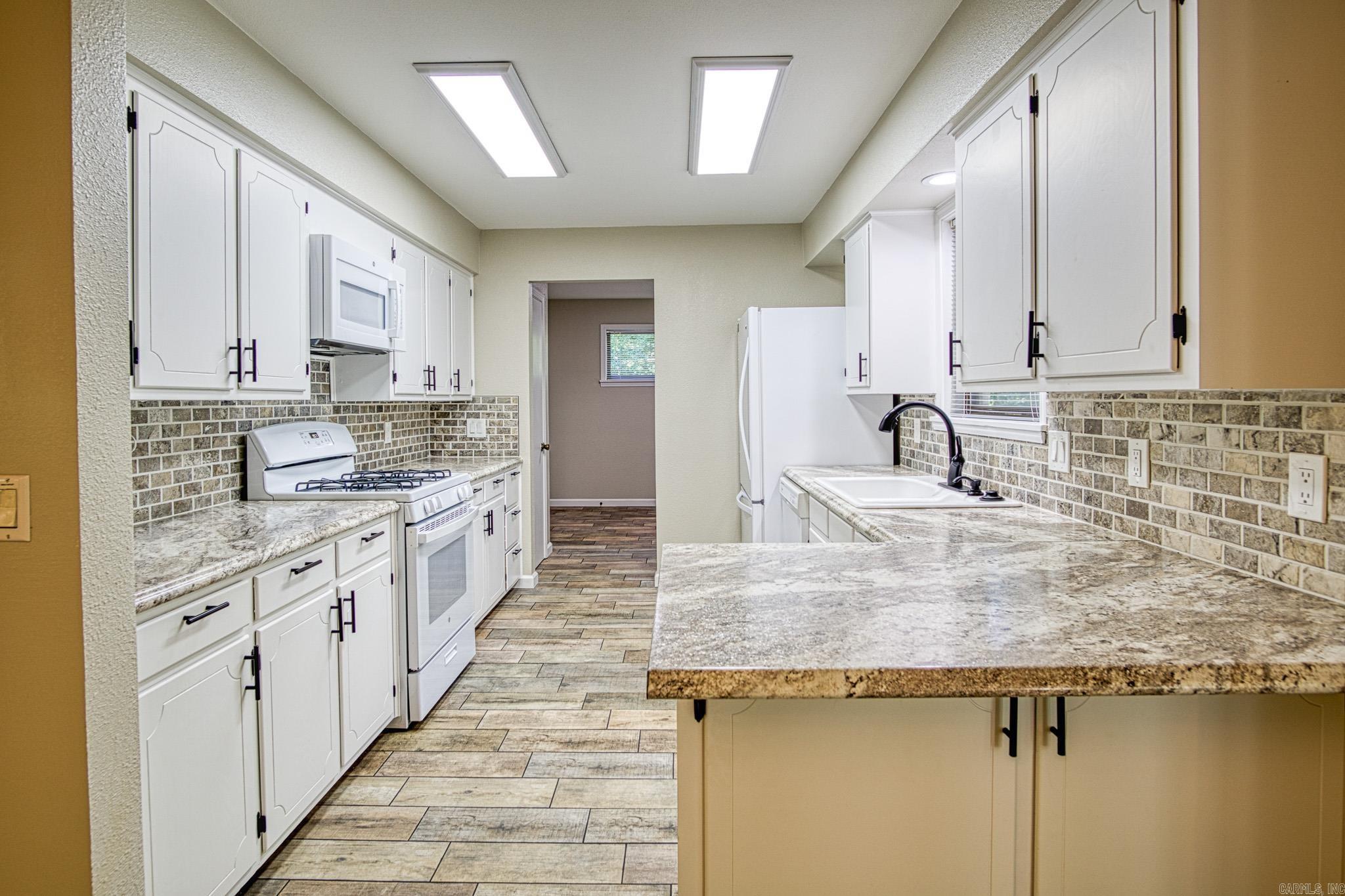 PYRENEES - Residential