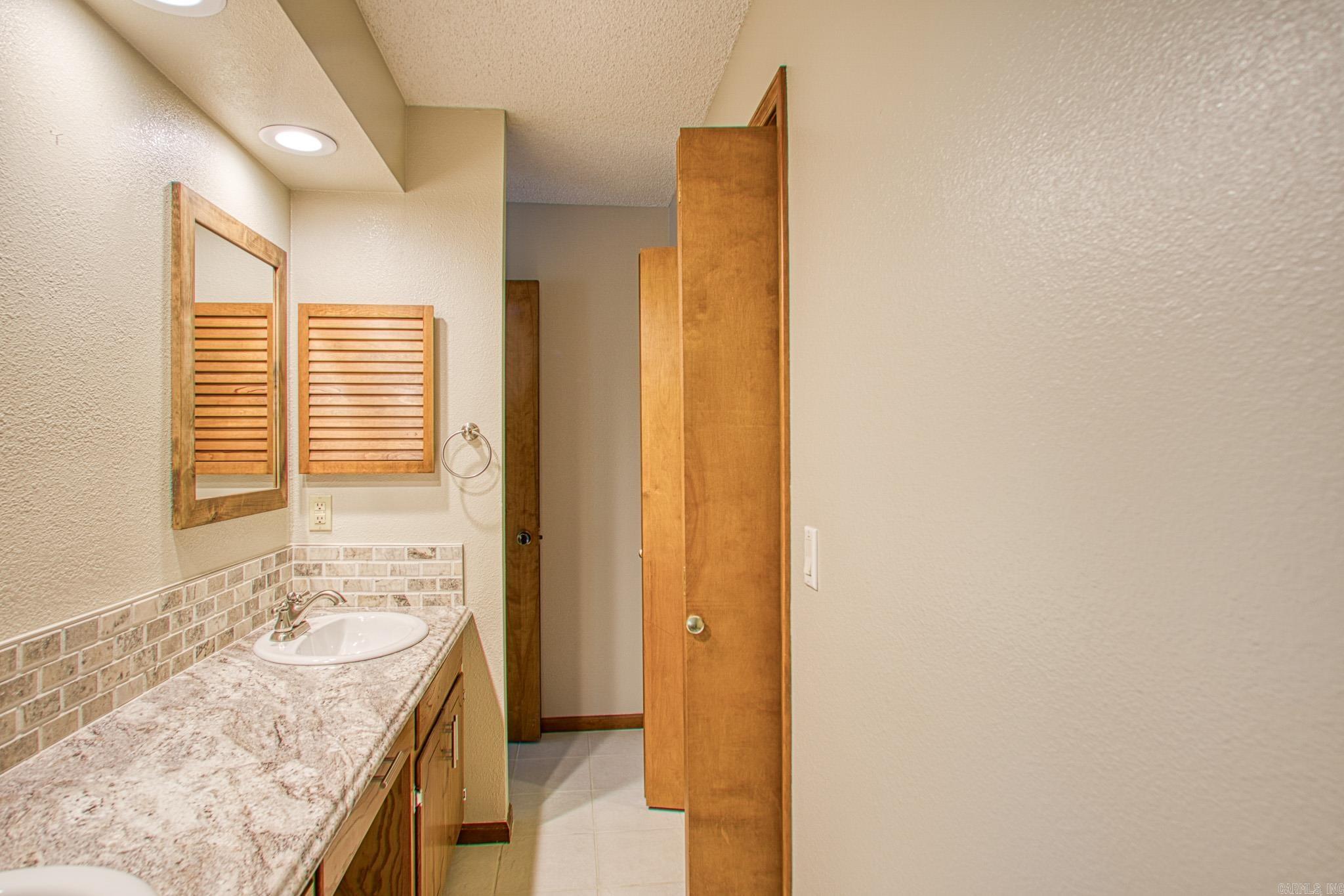 PYRENEES - Residential