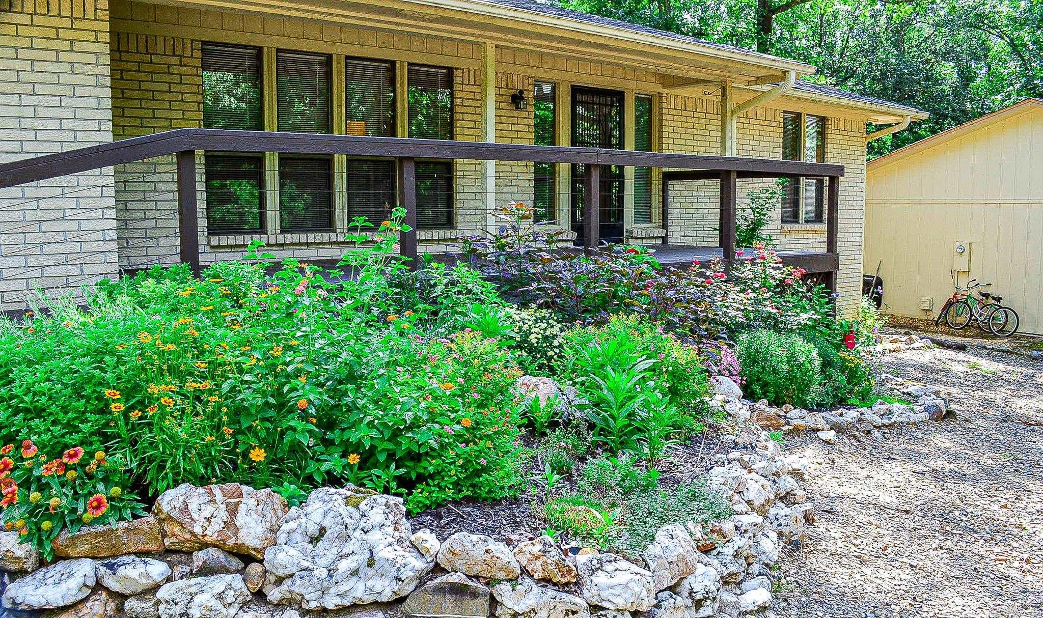 PYRENEES - Residential