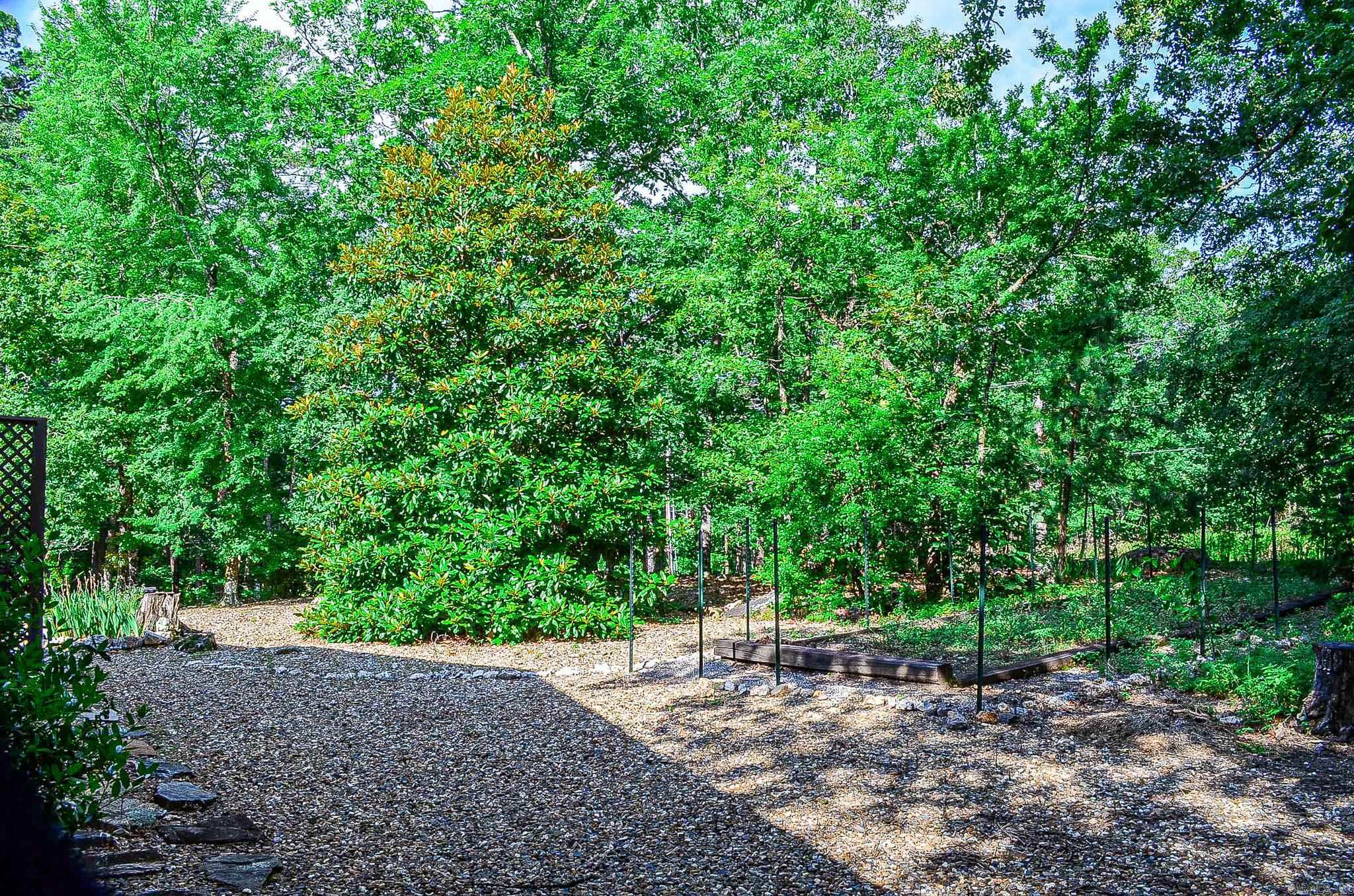 PYRENEES - Residential