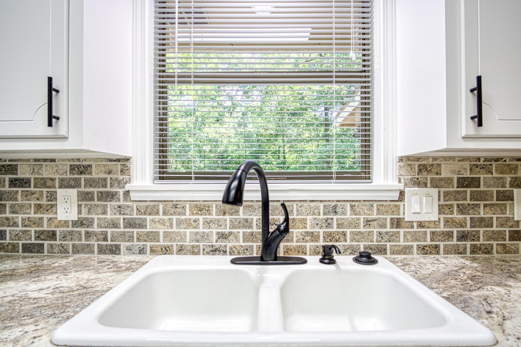 PYRENEES - Residential