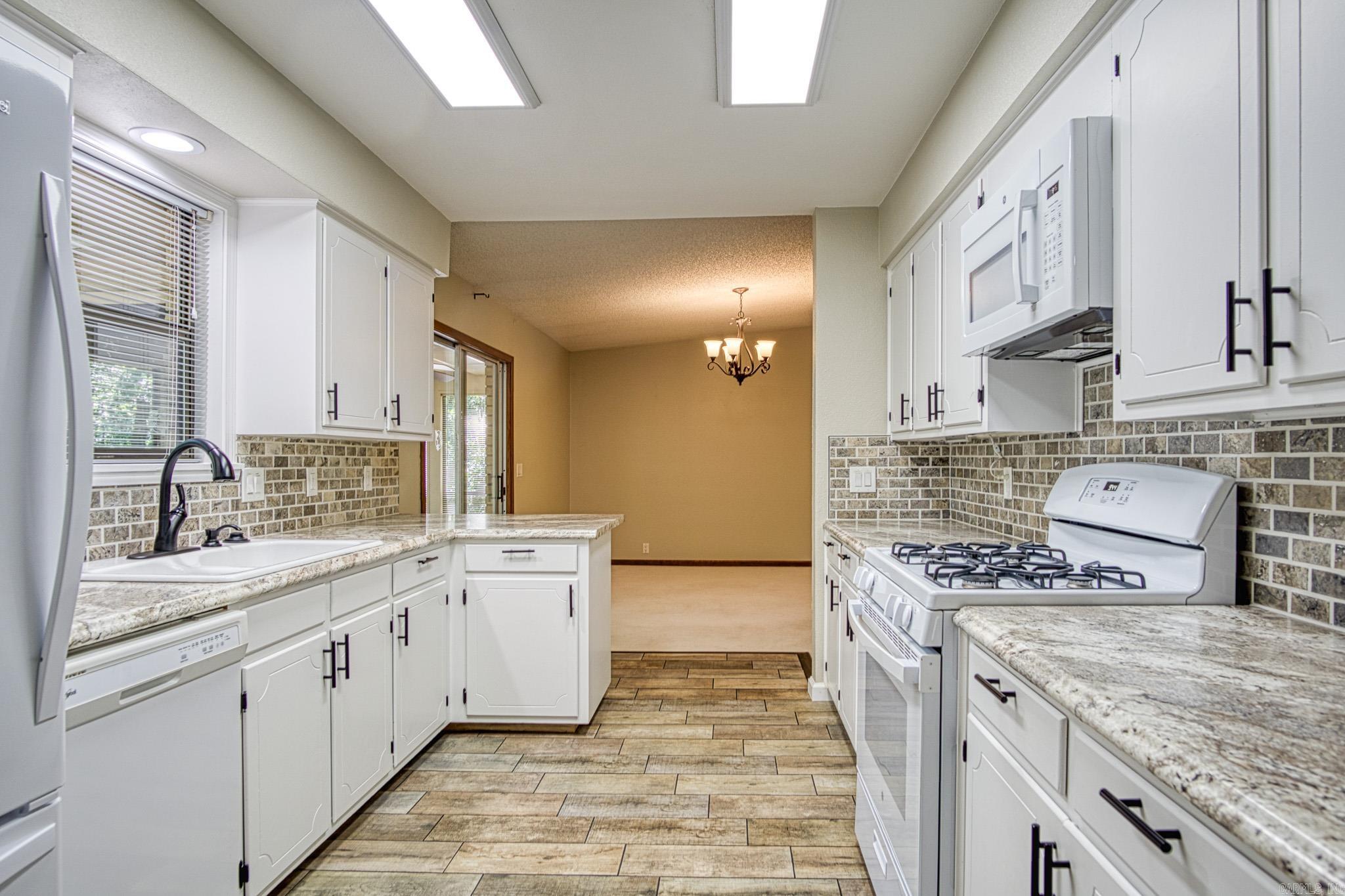 PYRENEES - Residential