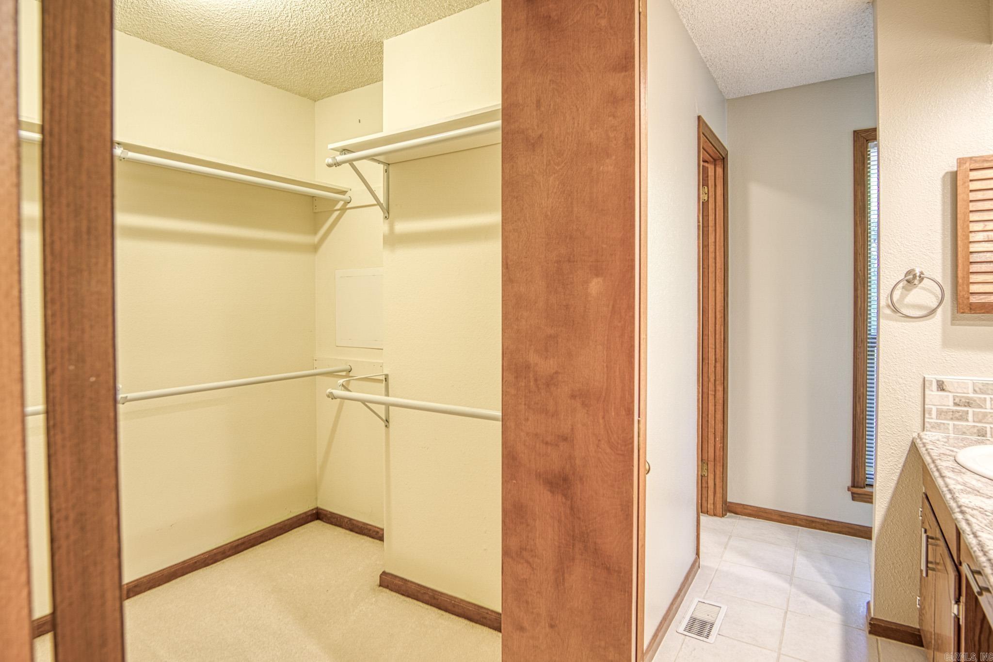 PYRENEES - Residential