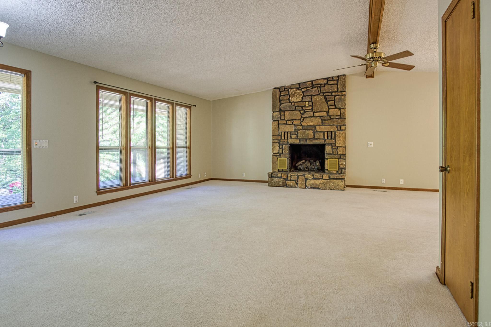 PYRENEES - Residential