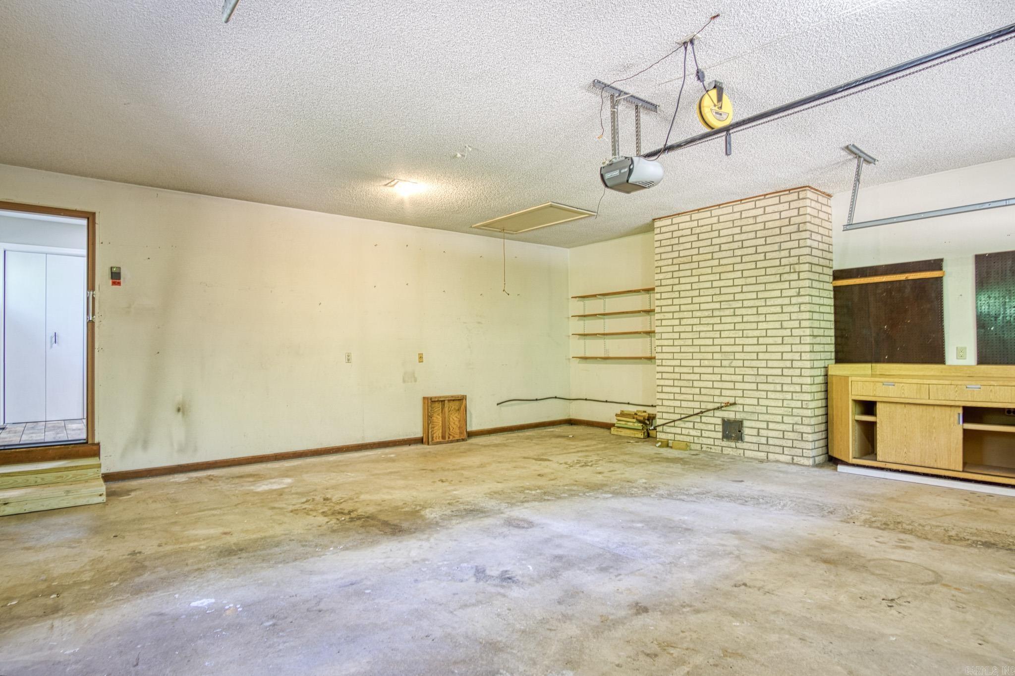 PYRENEES - Residential