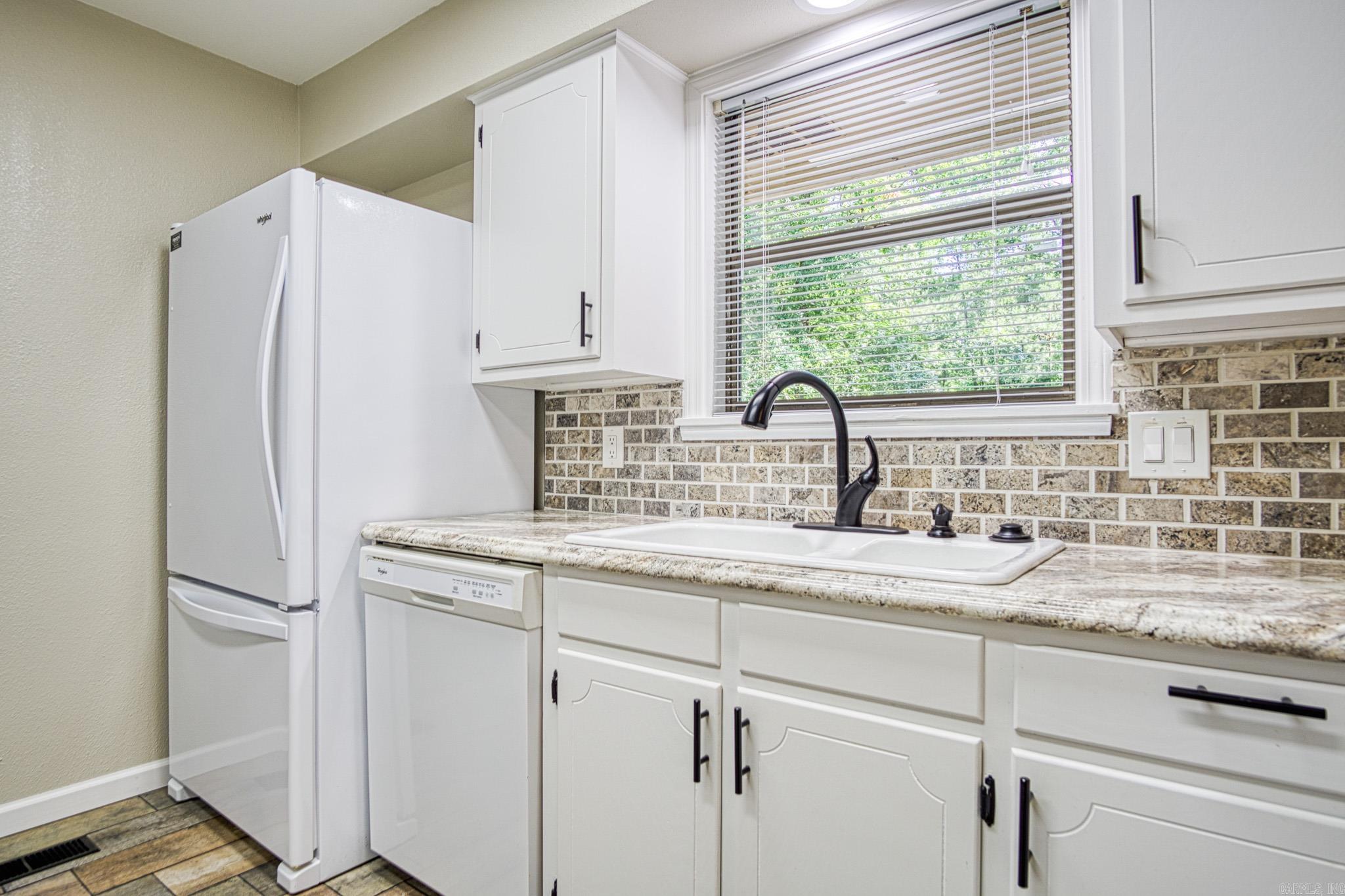 PYRENEES - Residential