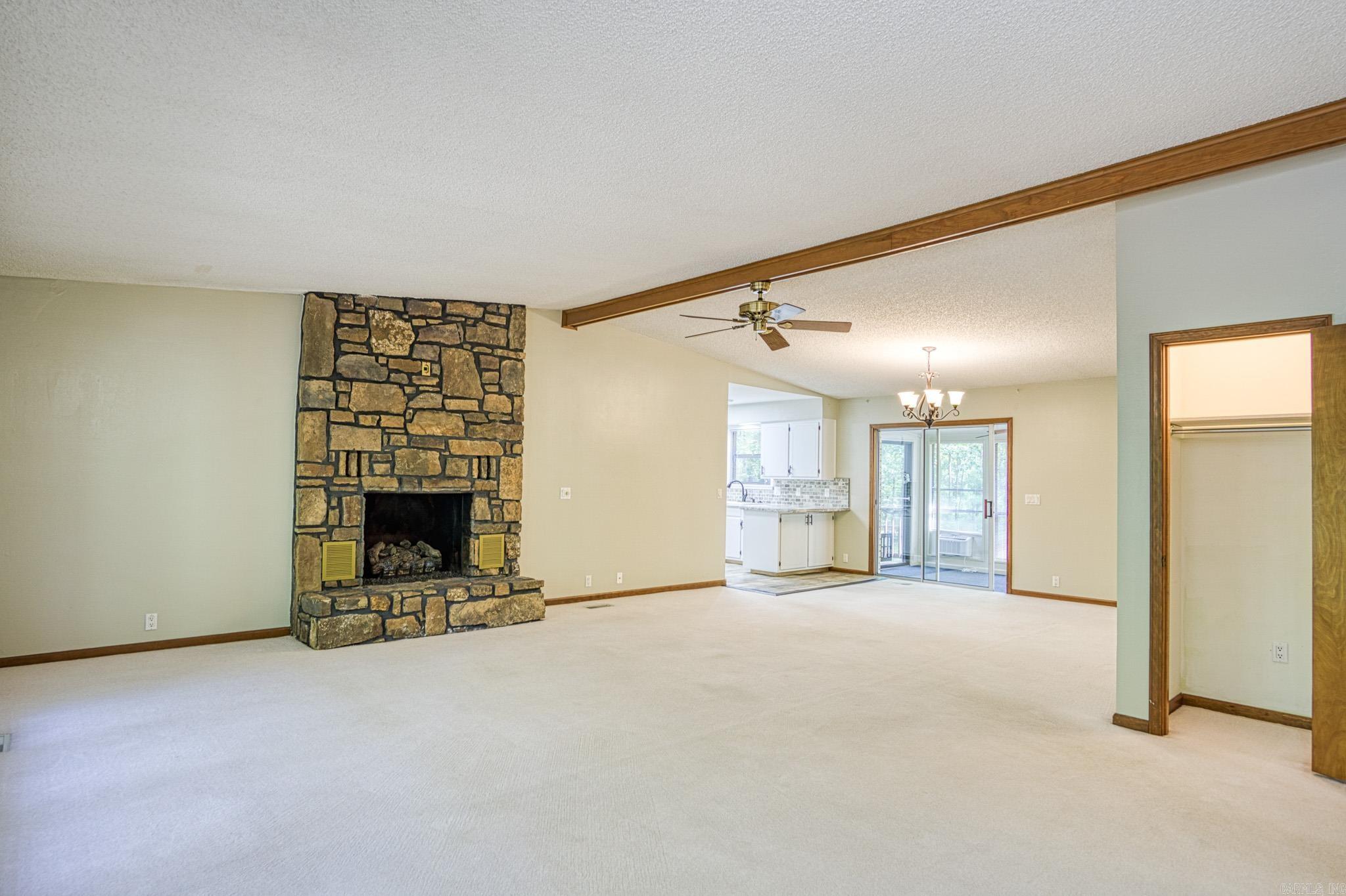 PYRENEES - Residential