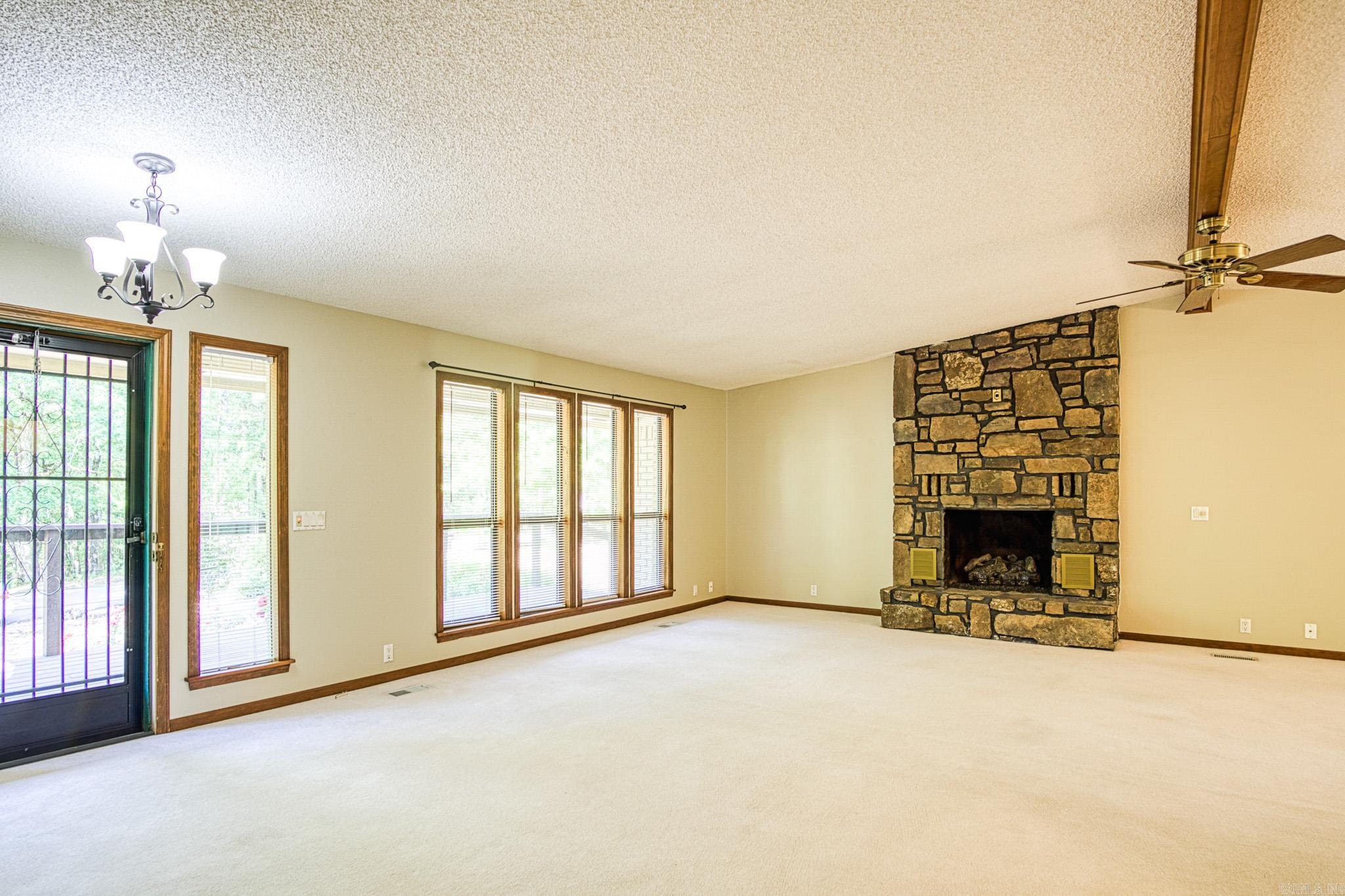 PYRENEES - Residential