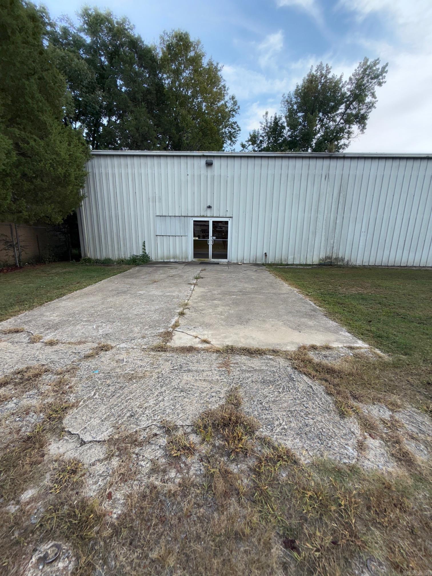 Sunset Acres - Commercial Sale