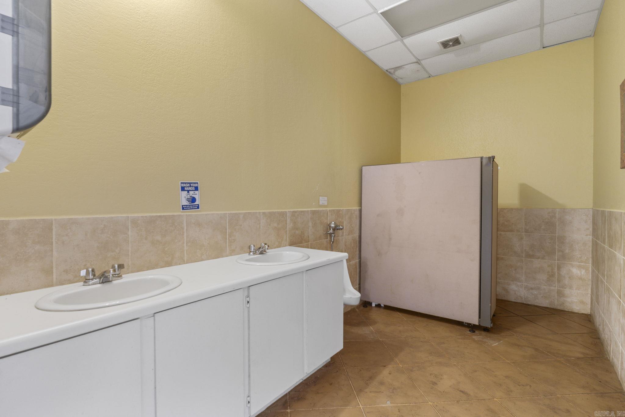 Sunset Acres - Commercial Sale