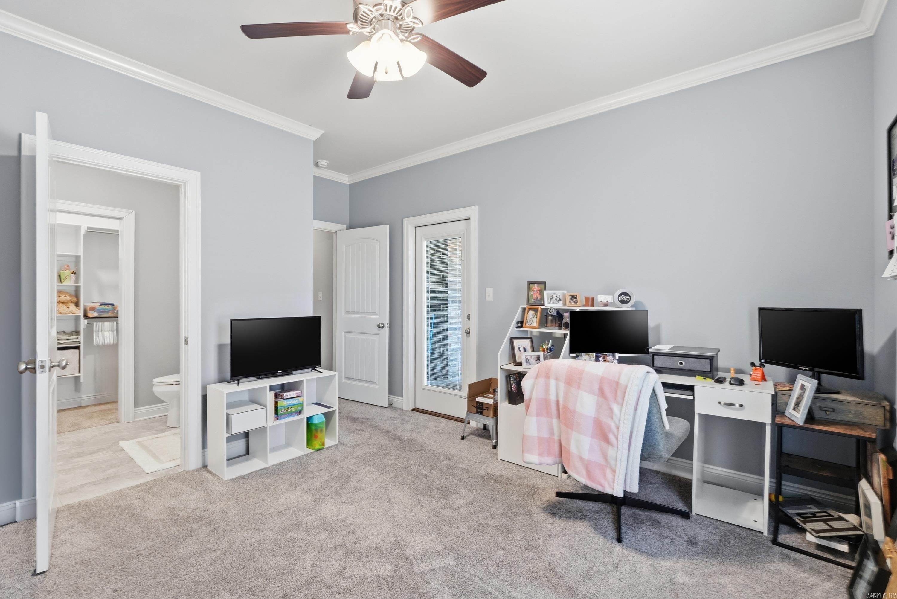 Salem Oaks - Residential