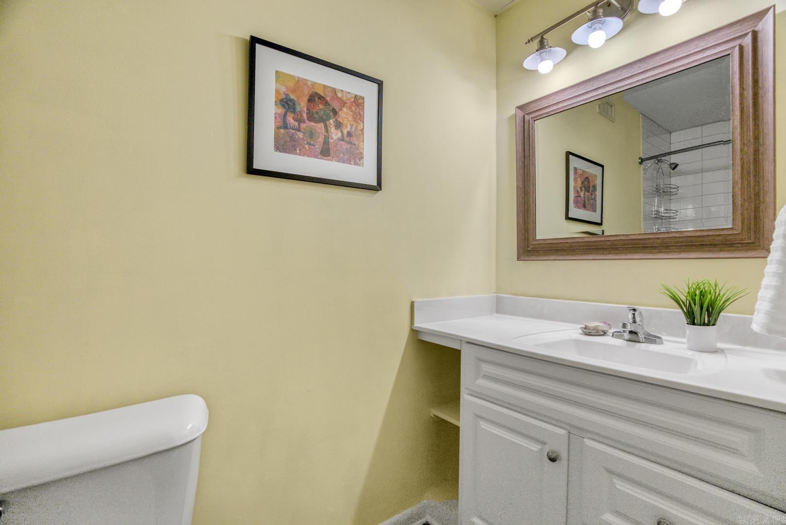 WINDY OAKS - Residential