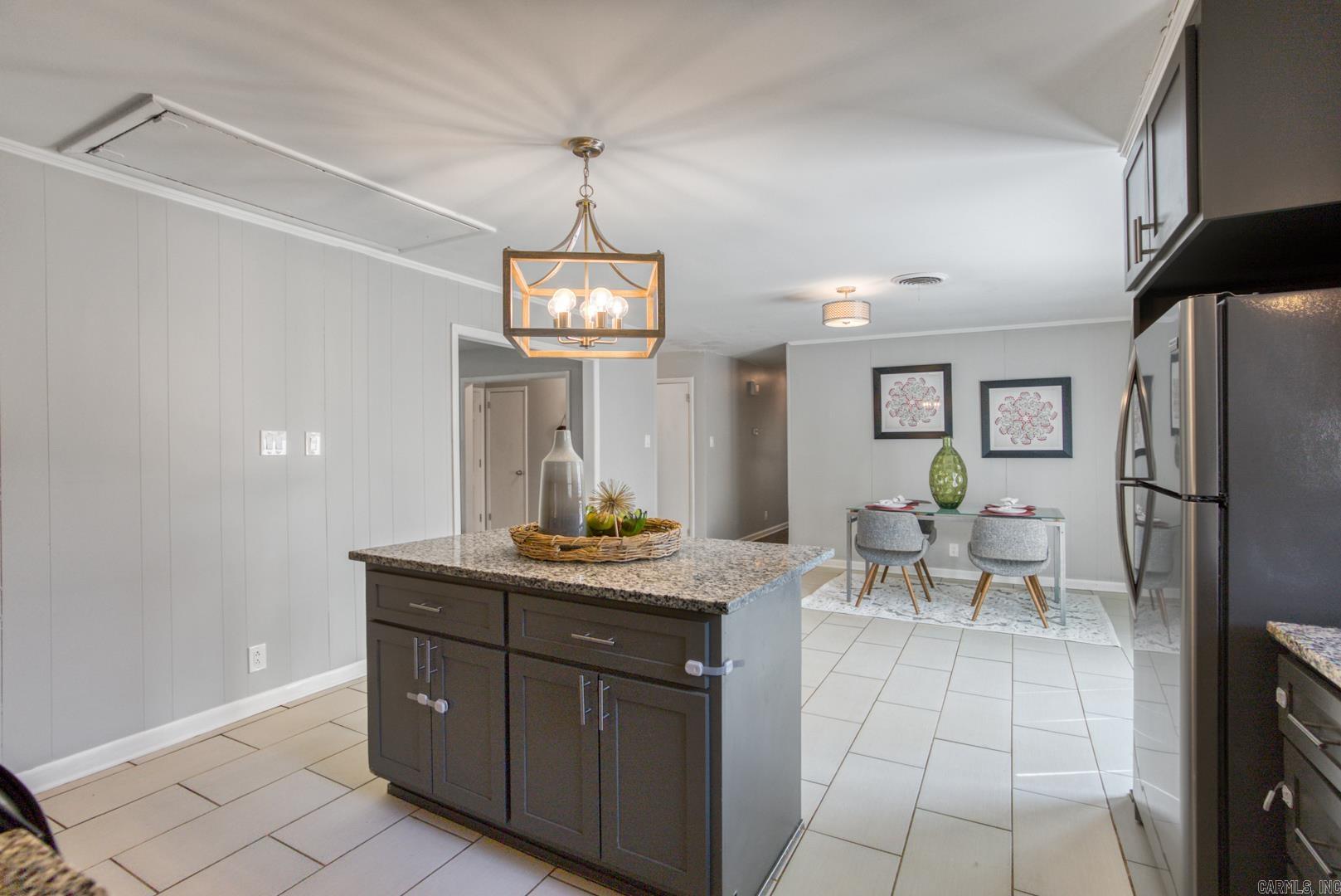 WINDY OAKS - Residential