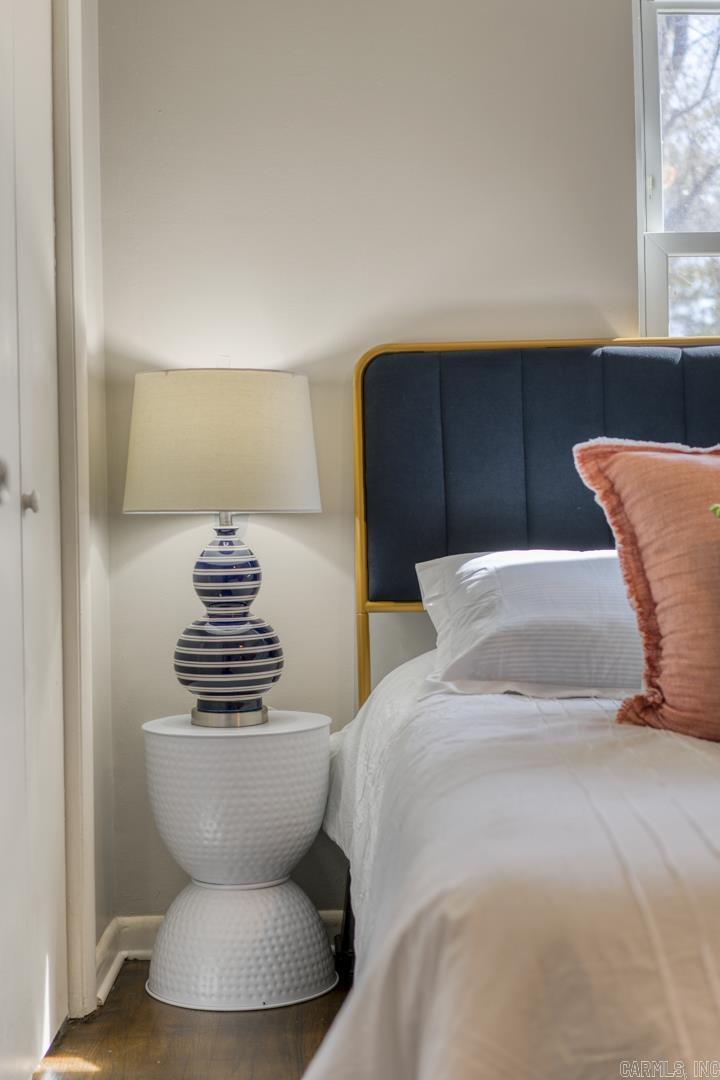 WINDY OAKS - Residential