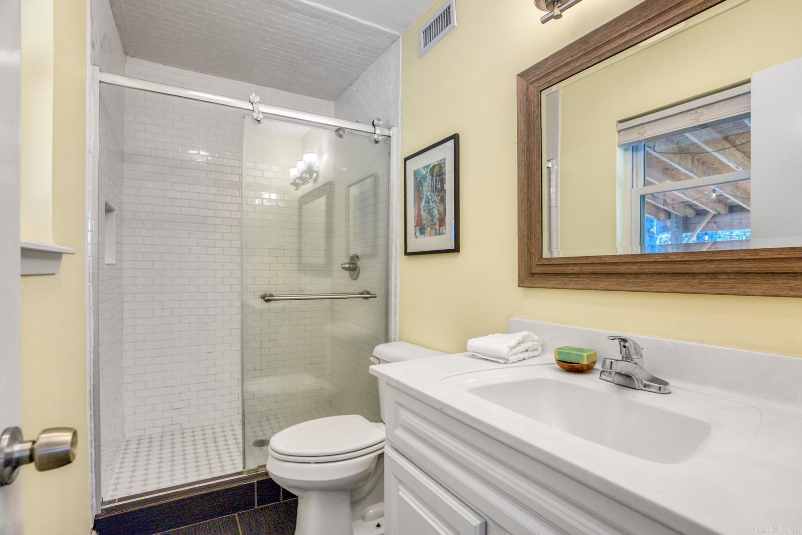 WINDY OAKS - Residential