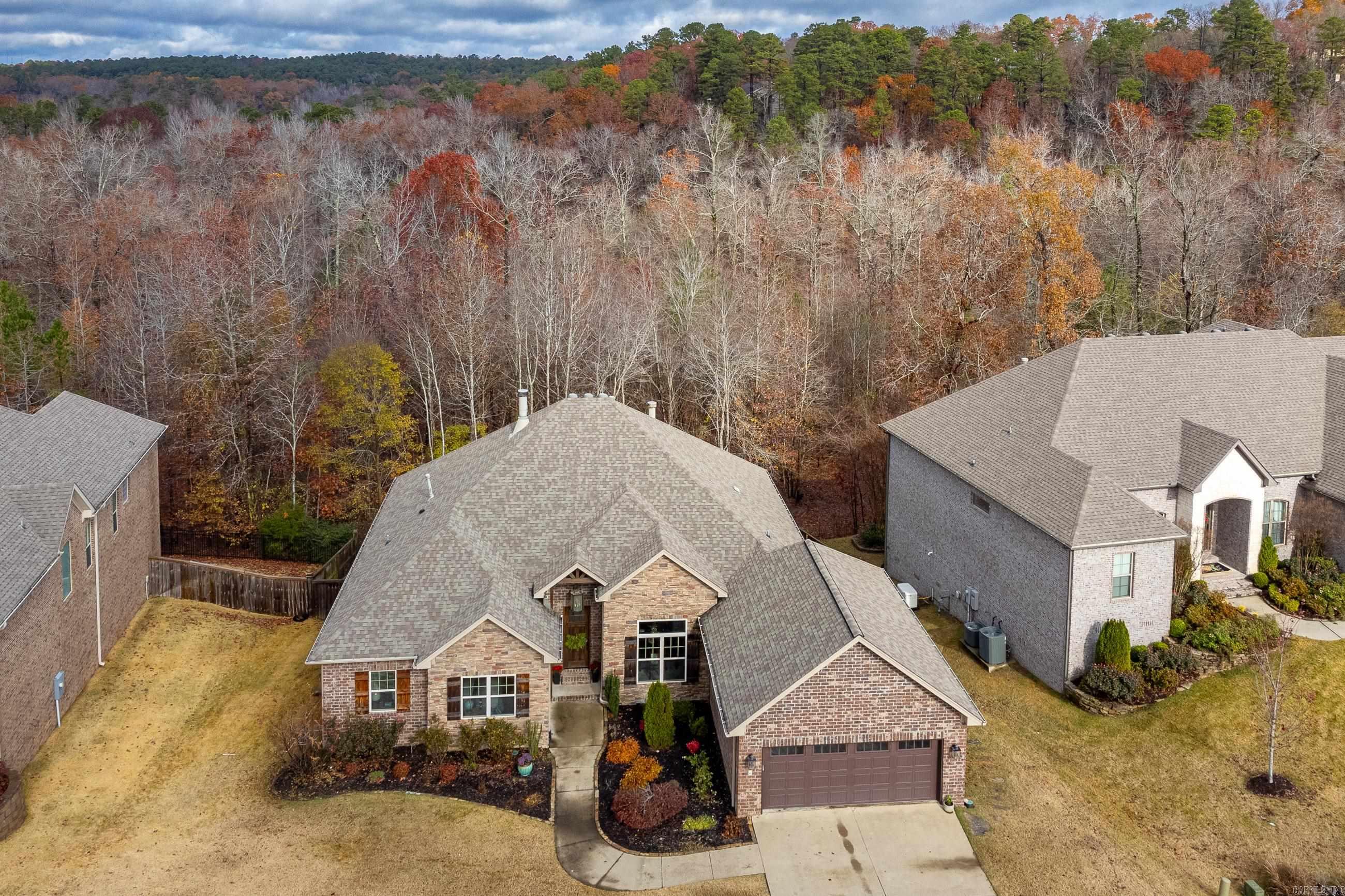 WOODLANDS EDGE - Residential