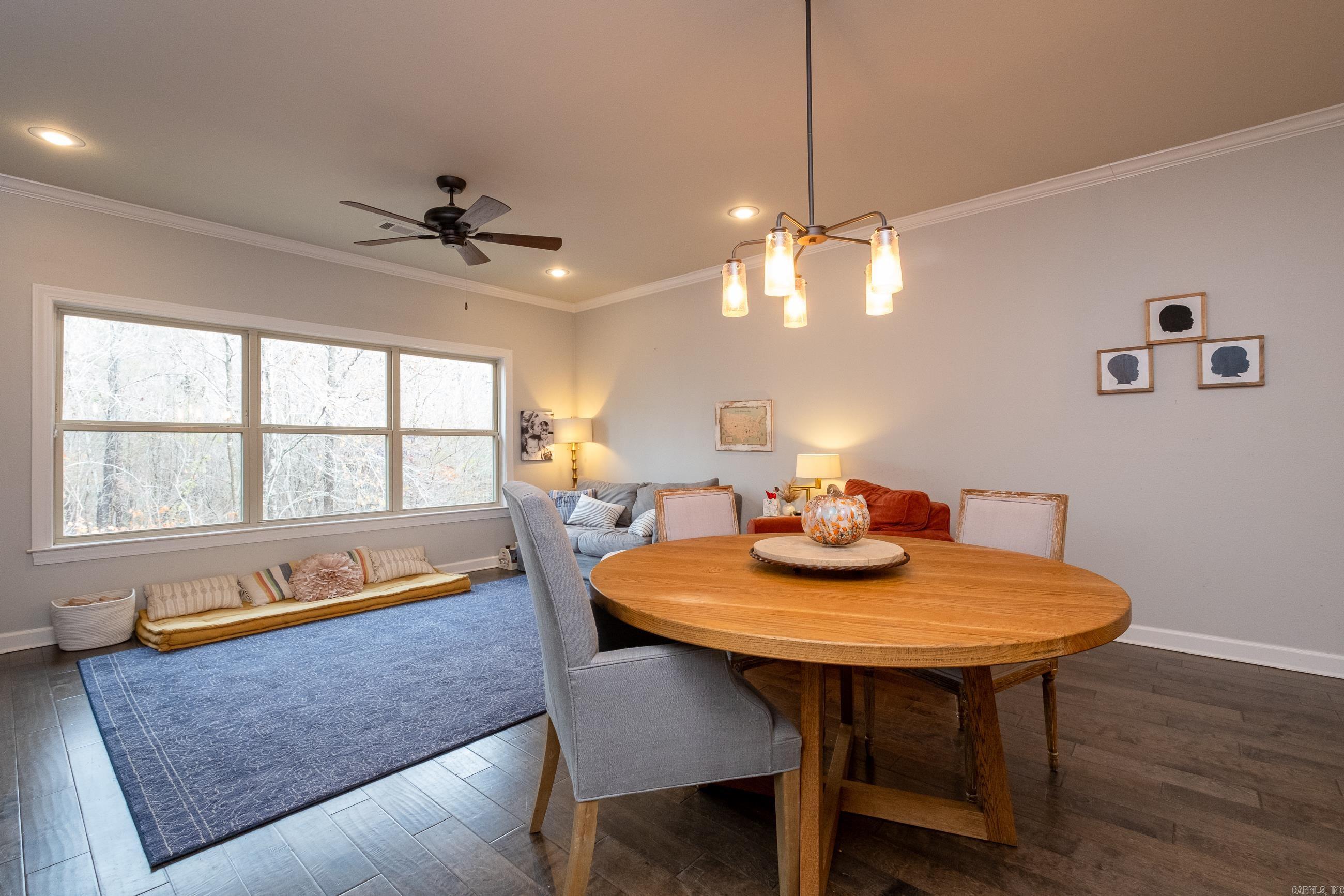 WOODLANDS EDGE - Residential