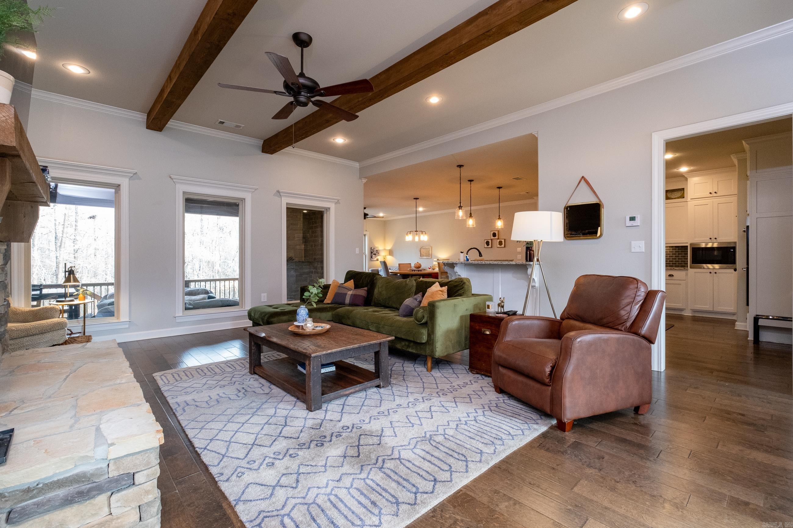 WOODLANDS EDGE - Residential