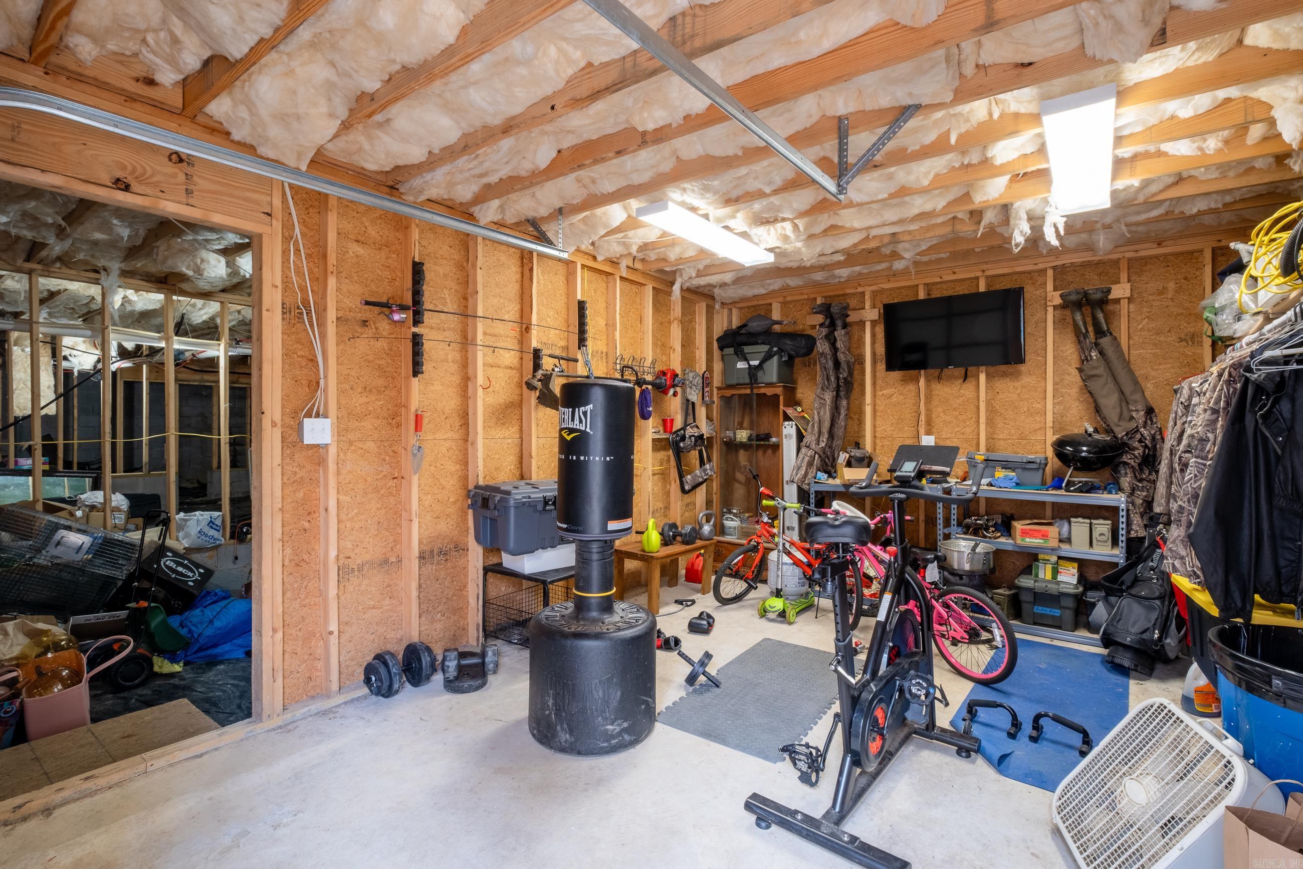 WOODLANDS EDGE - Residential