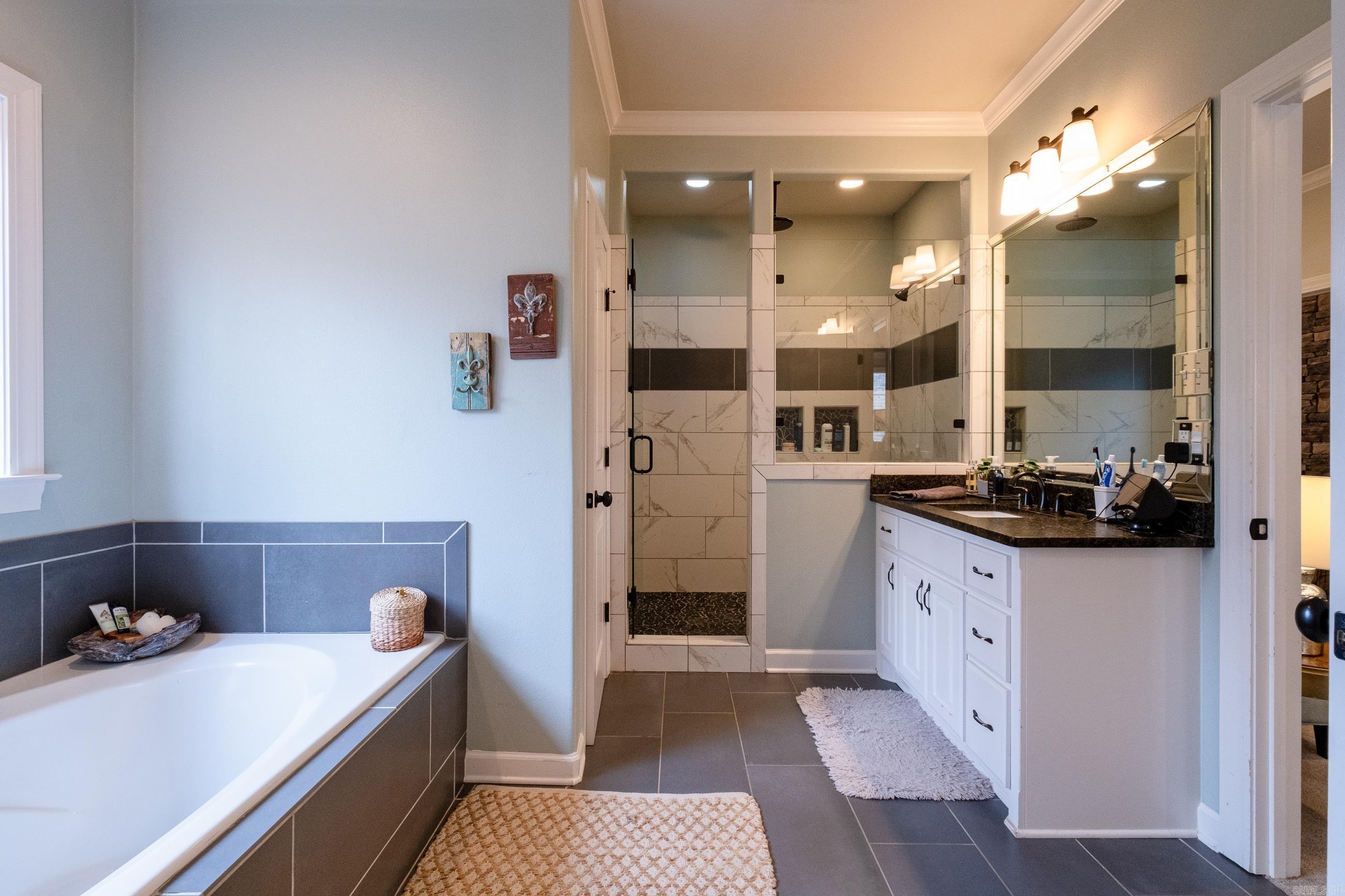 WOODLANDS EDGE - Residential