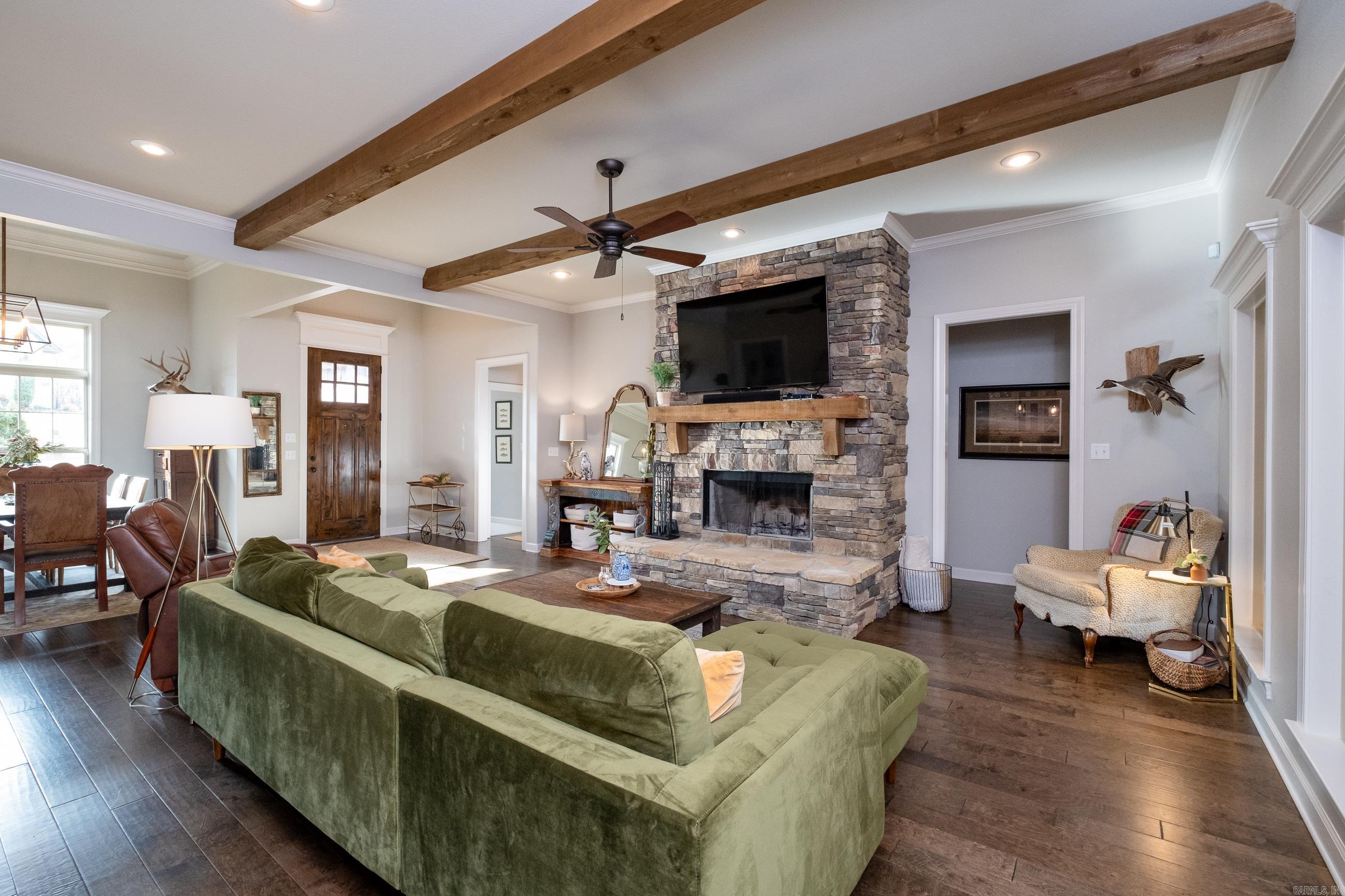 WOODLANDS EDGE - Residential