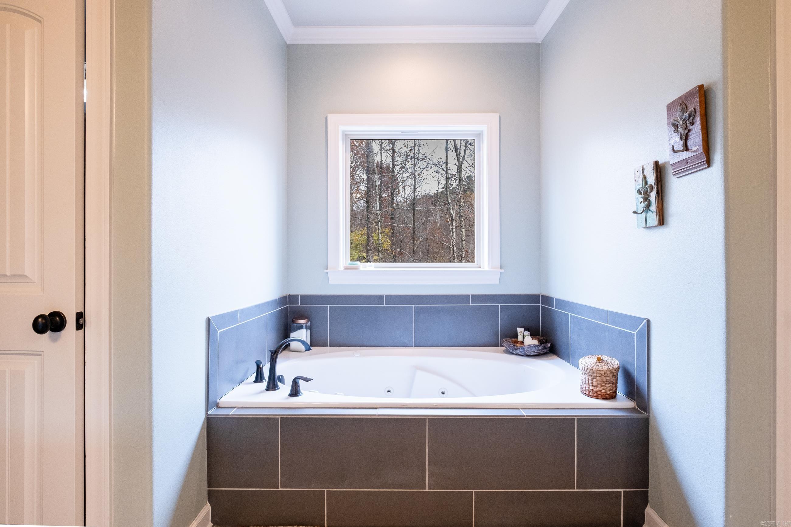 WOODLANDS EDGE - Residential