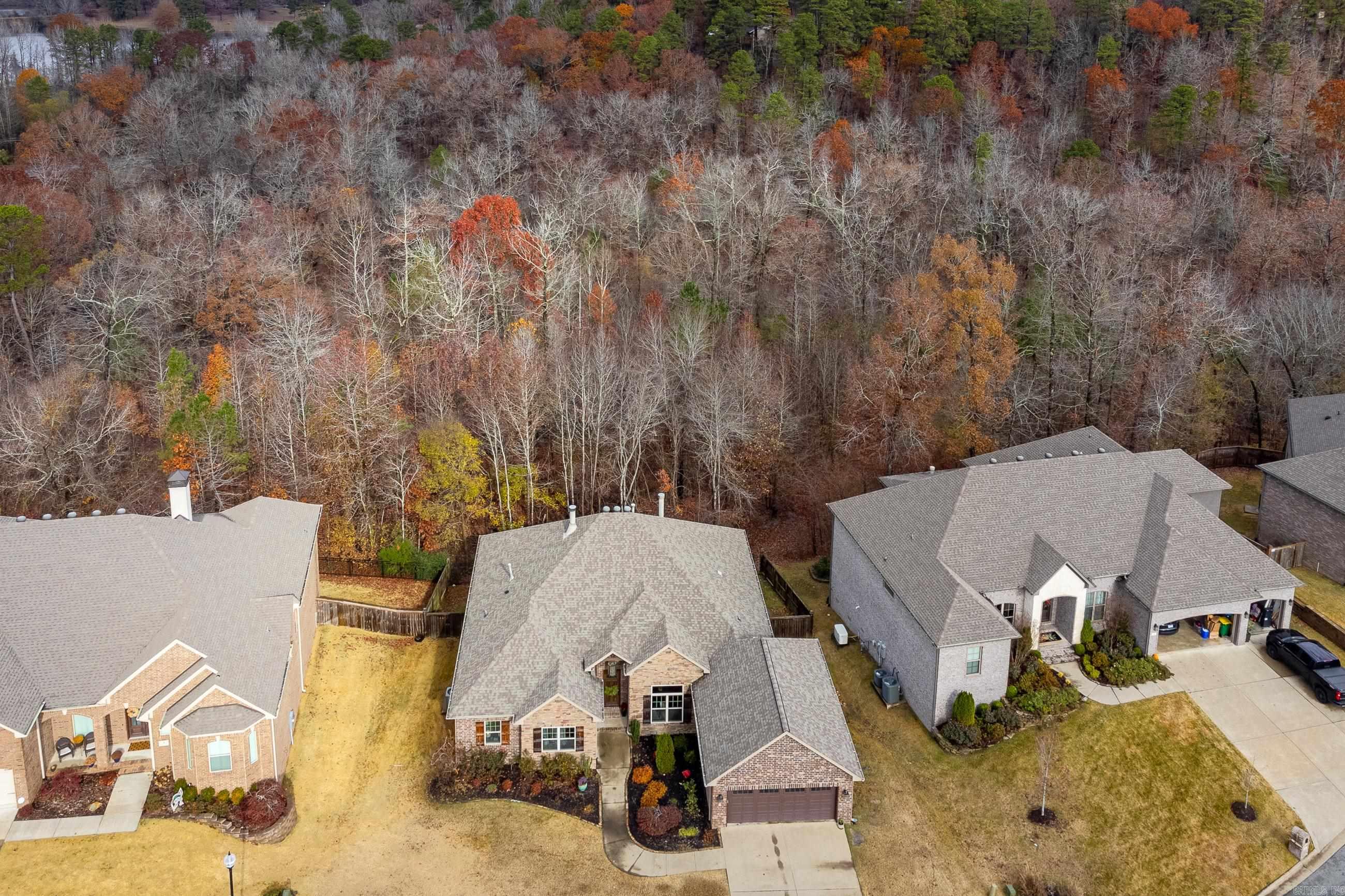 WOODLANDS EDGE - Residential