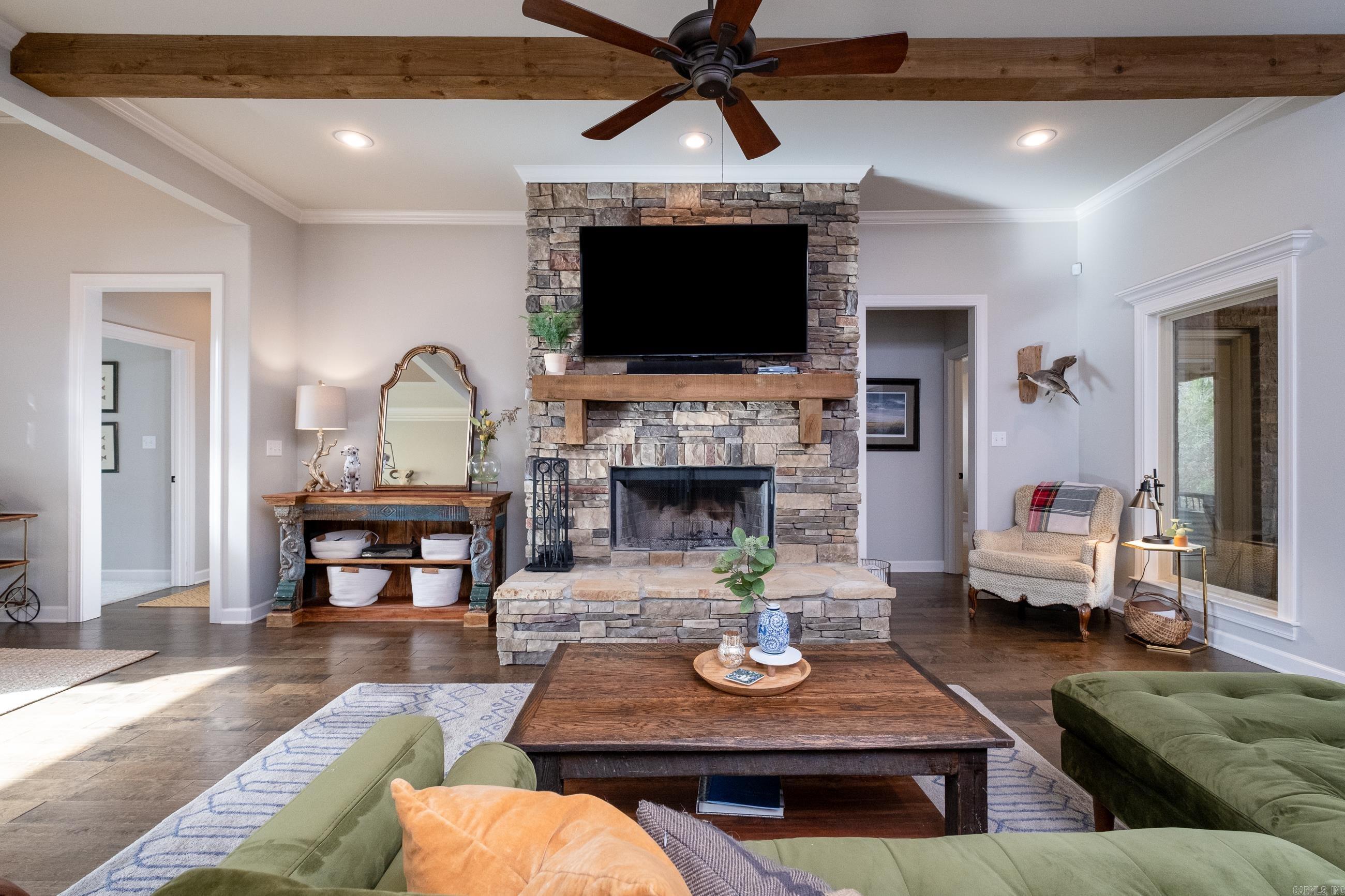 WOODLANDS EDGE - Residential