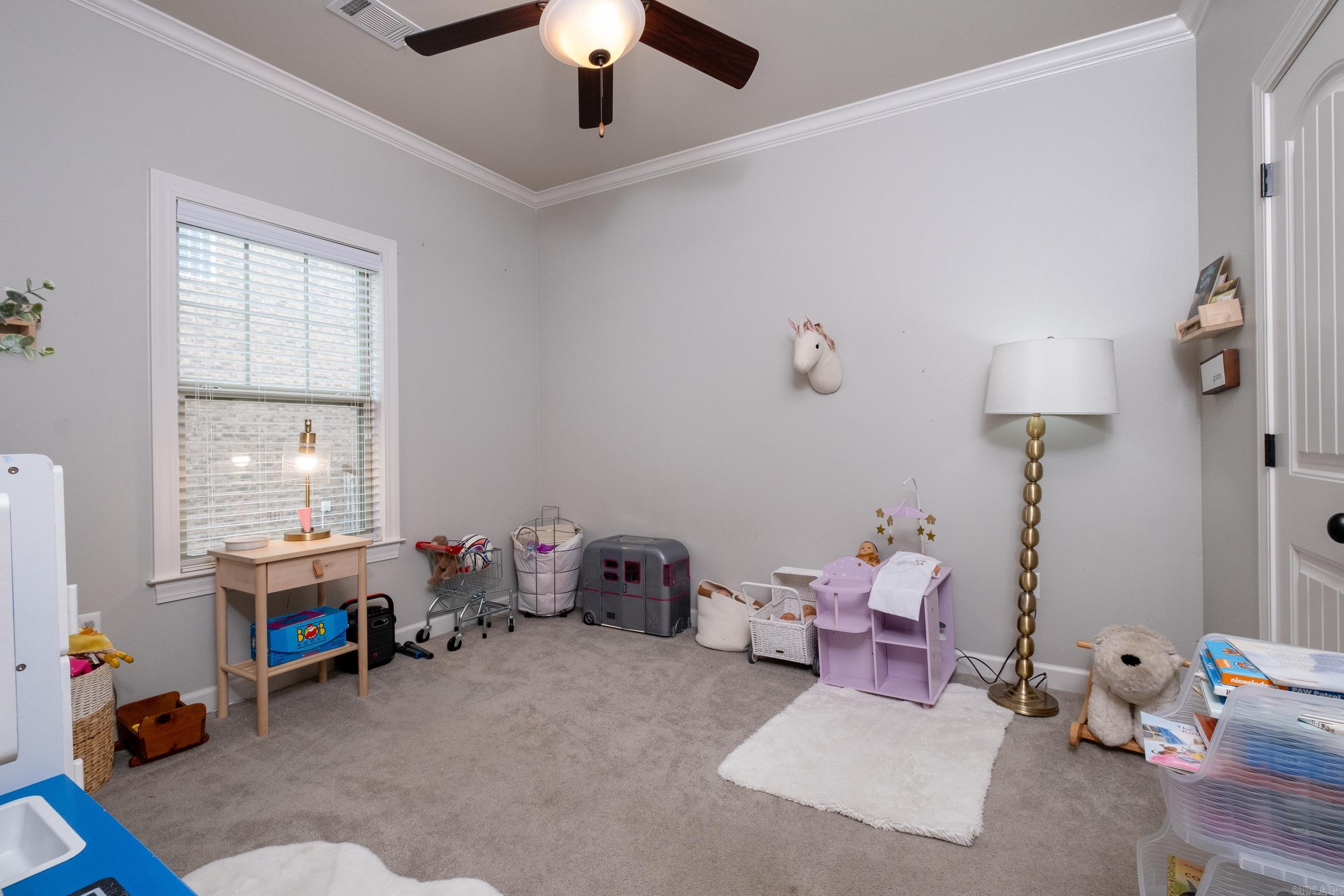 WOODLANDS EDGE - Residential