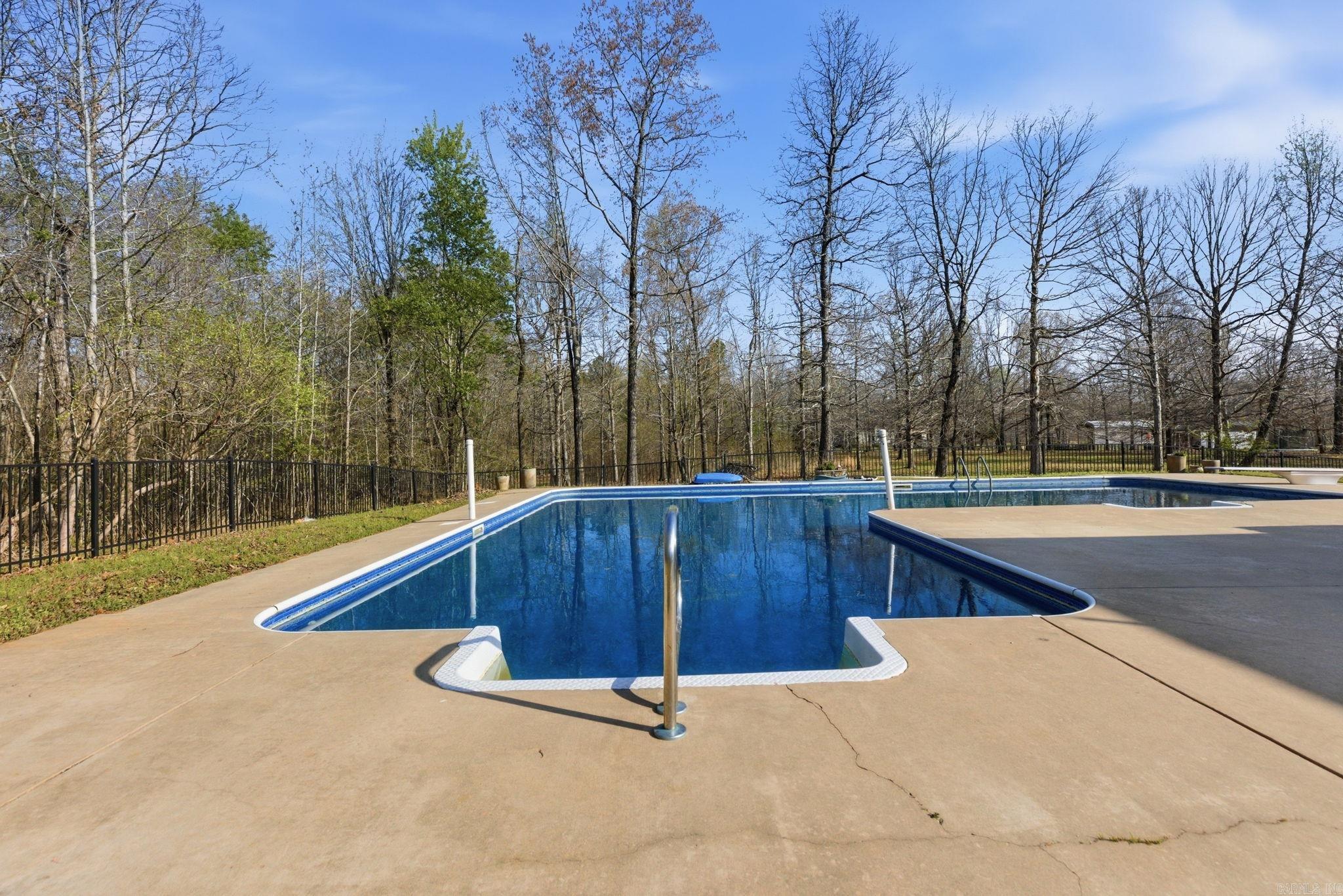 DOVE RIDGE - Residential