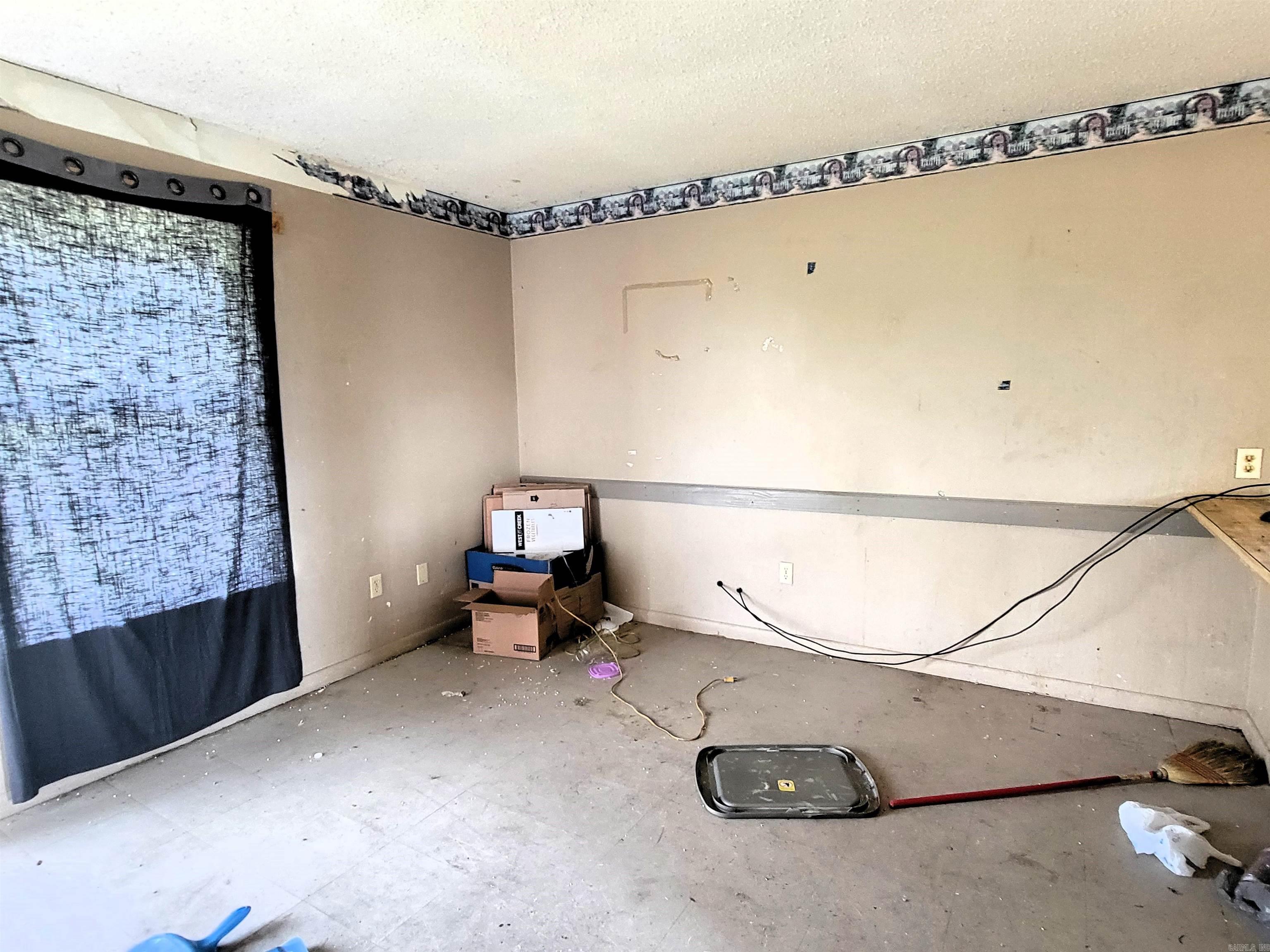 HALLMARK MANOR ADD - Residential