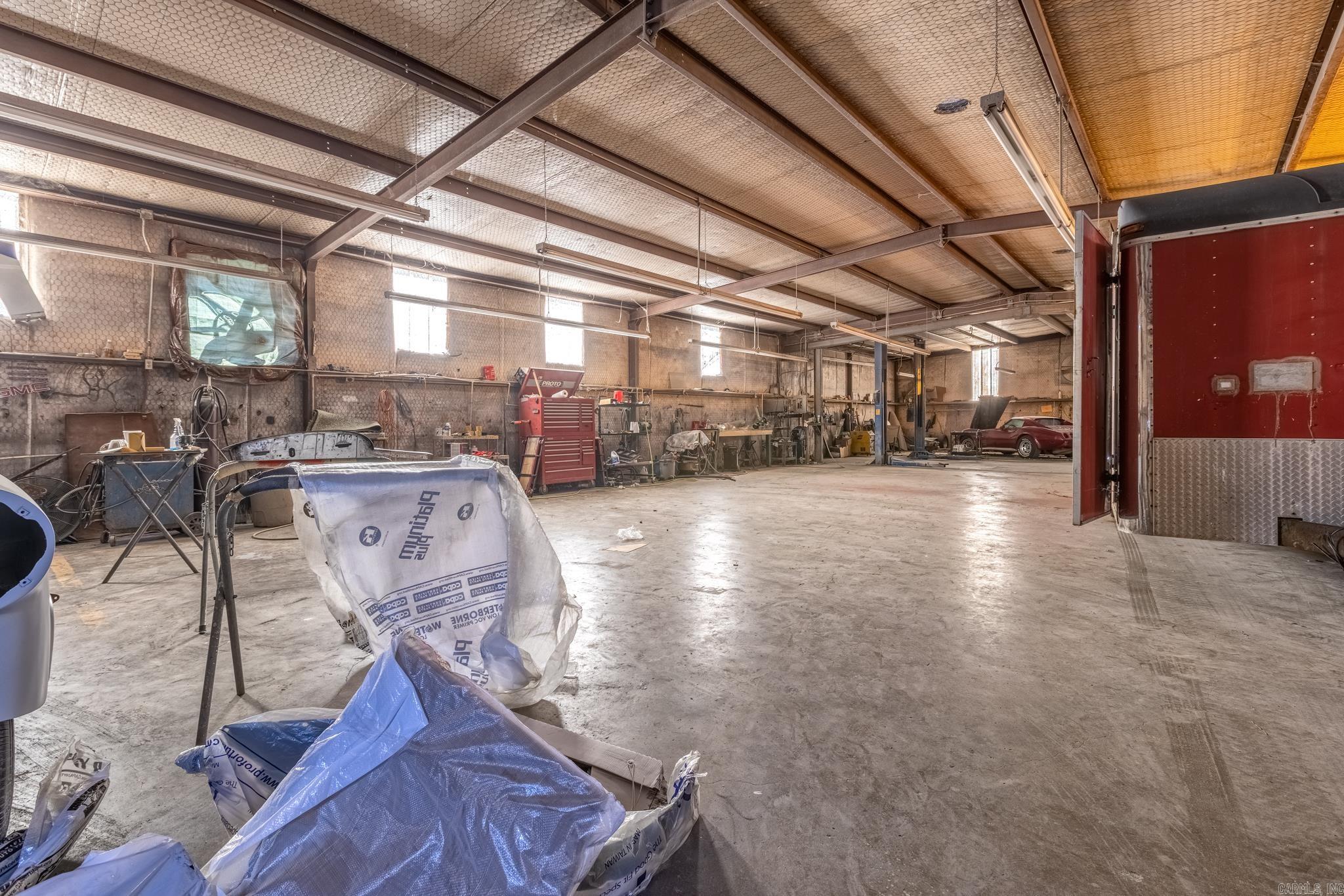 Wallis - Commercial Sale