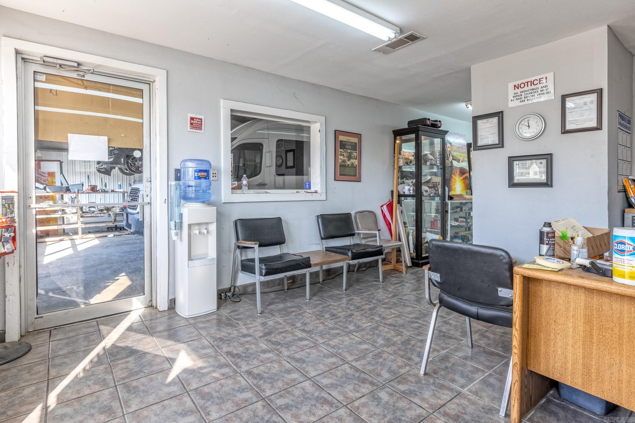 Wallis - Commercial Sale