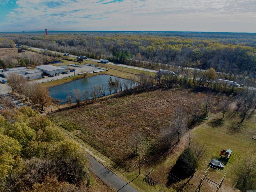 Beautiful 3 acres for country home site in the Lonoke County School District. Ideal for families seeking space and privacy. Unbeatable commuter access: moments from I-40. Build your custom vision on this expansive lot.