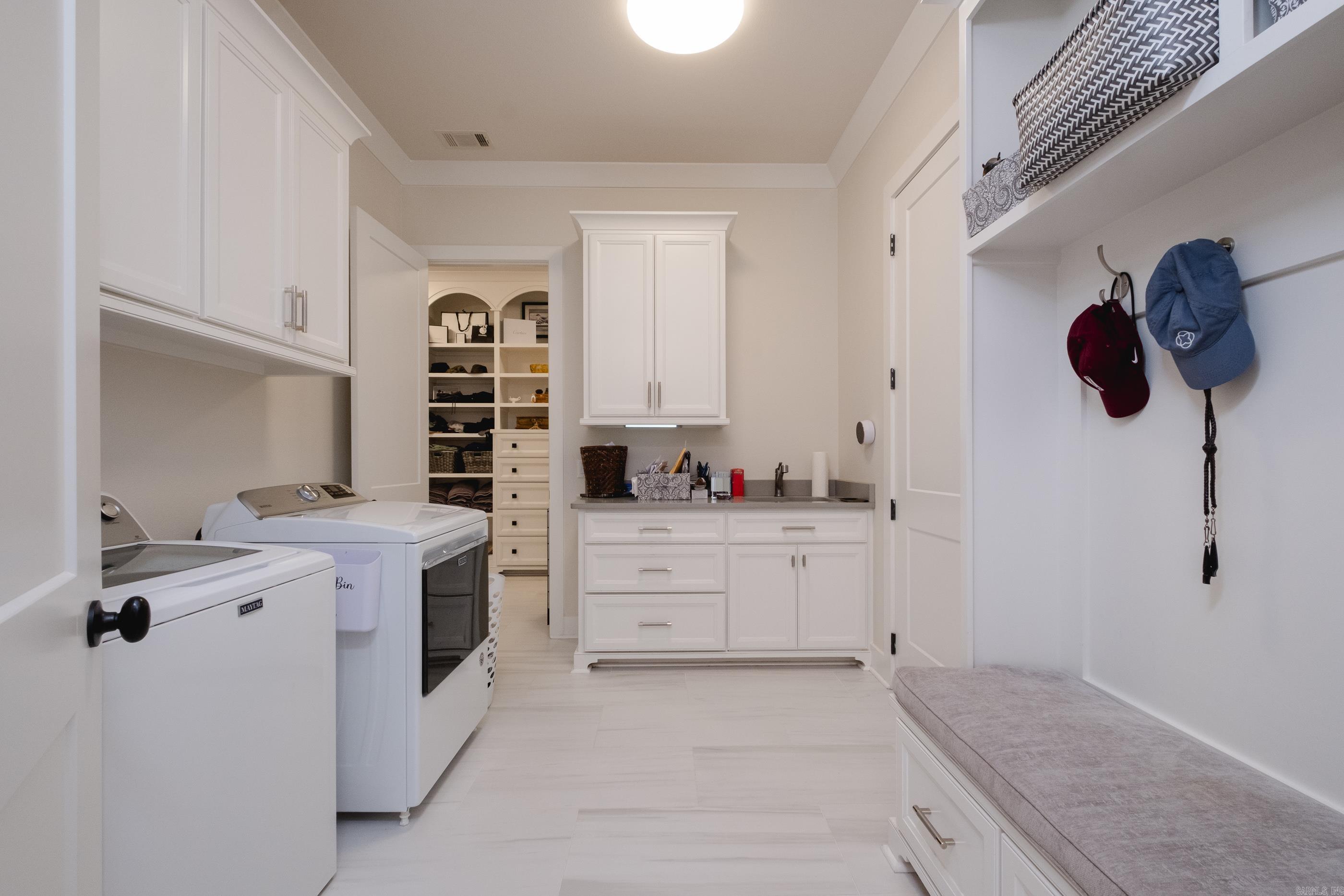 CHENAL VALLEY "ENSBURY PLACE" - Residential