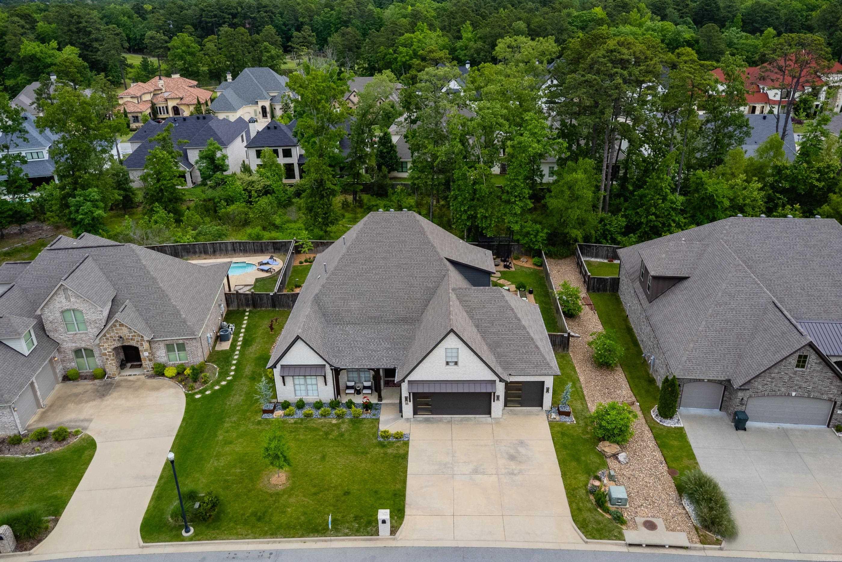 CHENAL VALLEY "ENSBURY PLACE" - Residential