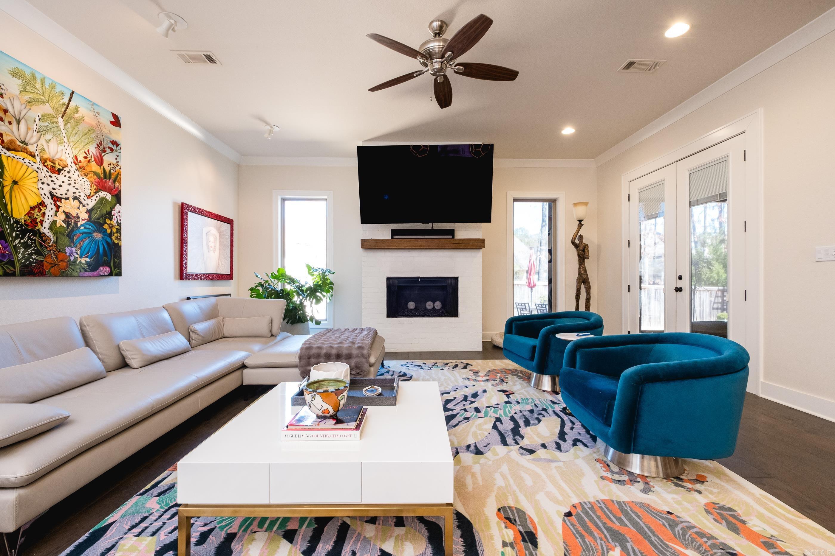 CHENAL VALLEY "ENSBURY PLACE" - Residential